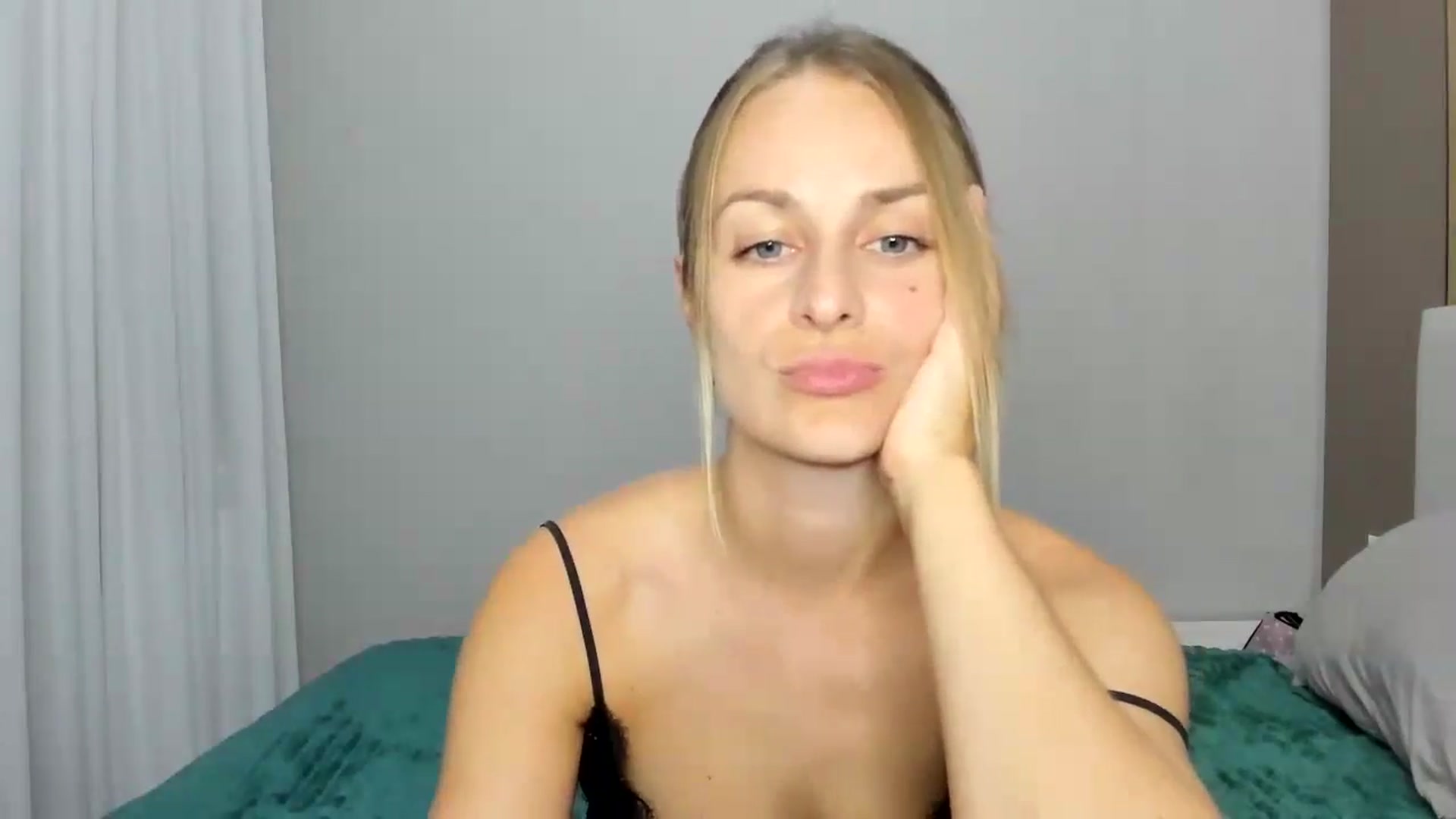 Gallery image thumbnail from regular_girl's myfreecams stream on, 09/23/2025, 19:30 image 9 of 20