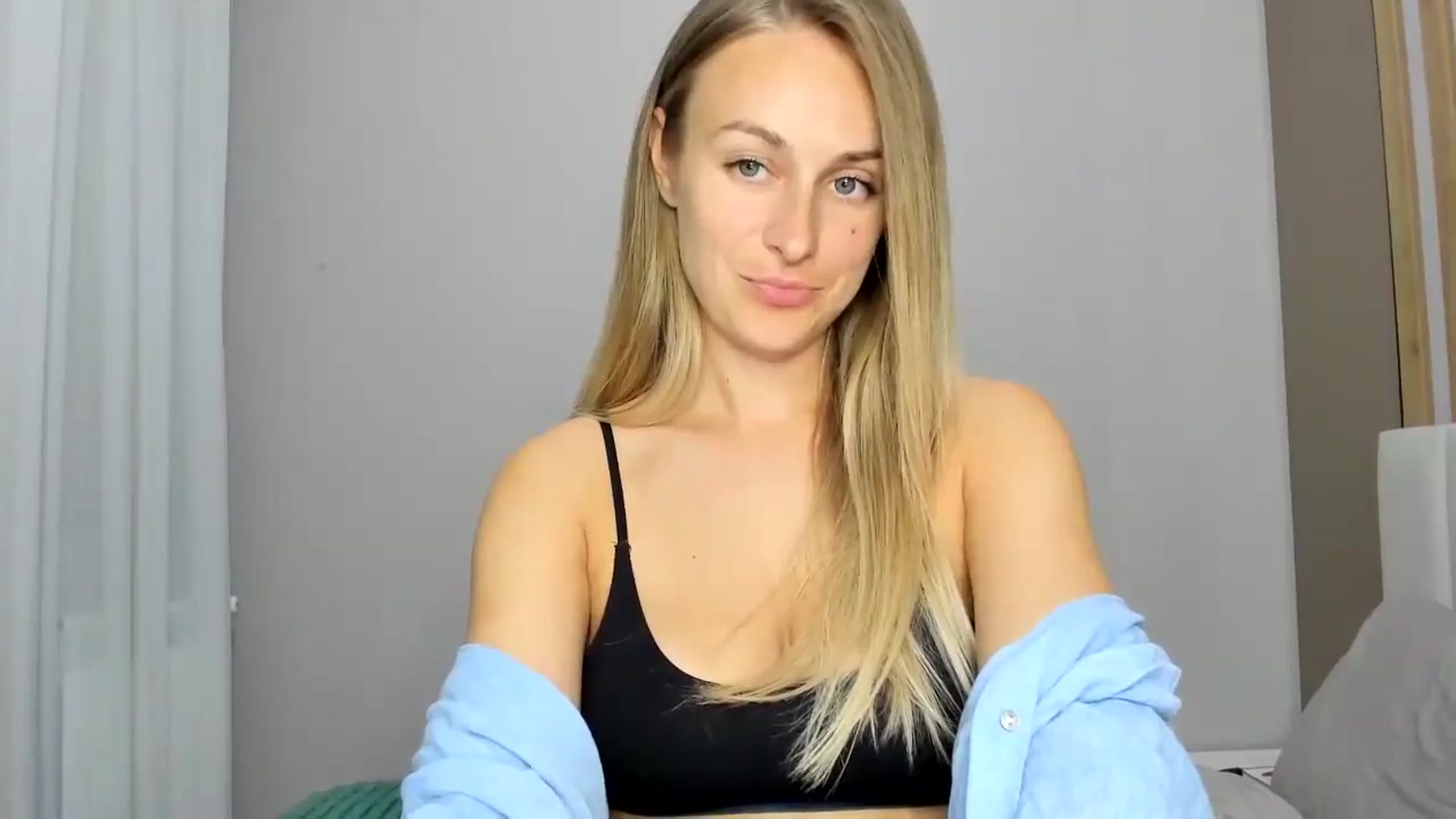 Gallery image thumbnail from regular_girl's myfreecams stream on, 09/27/2025, 17:30 image 17 of 20