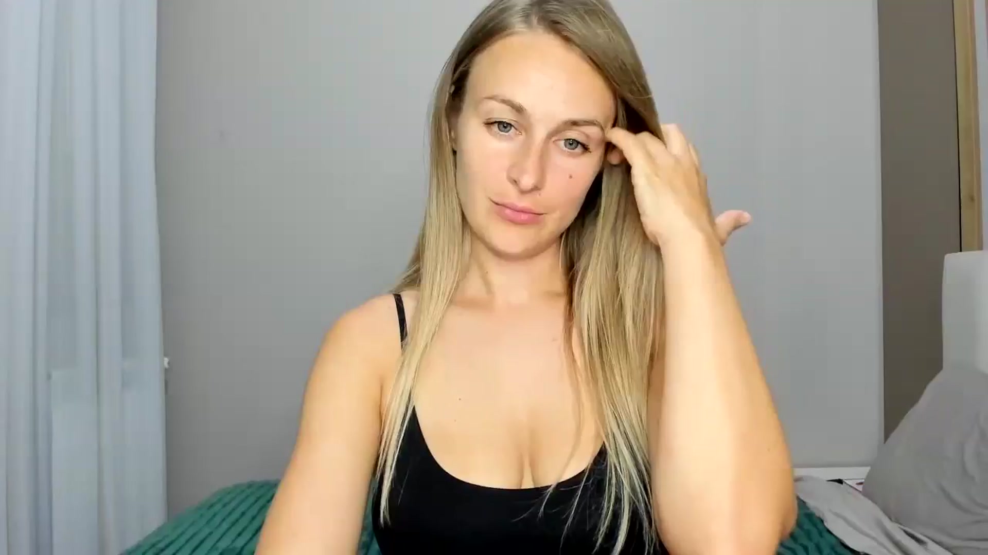 Gallery image thumbnail from regular_girl's myfreecams stream on, 09/27/2025, 18:15 image 1 of 20