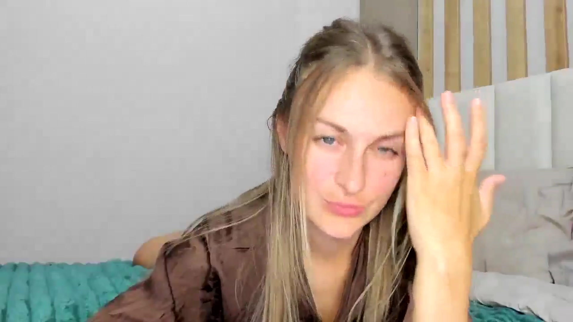 Gallery image thumbnail from regular_girl's myfreecams stream on, 09/29/2025, 17:05 image 4 of 20