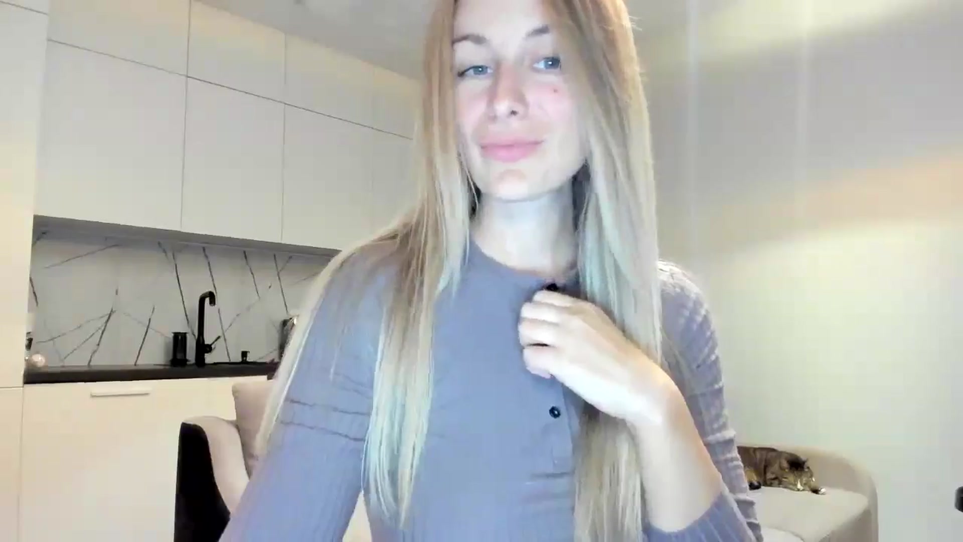 Gallery image thumbnail from regular_girl's myfreecams stream on, 10/10/2025, 14:12 image 19 of 20