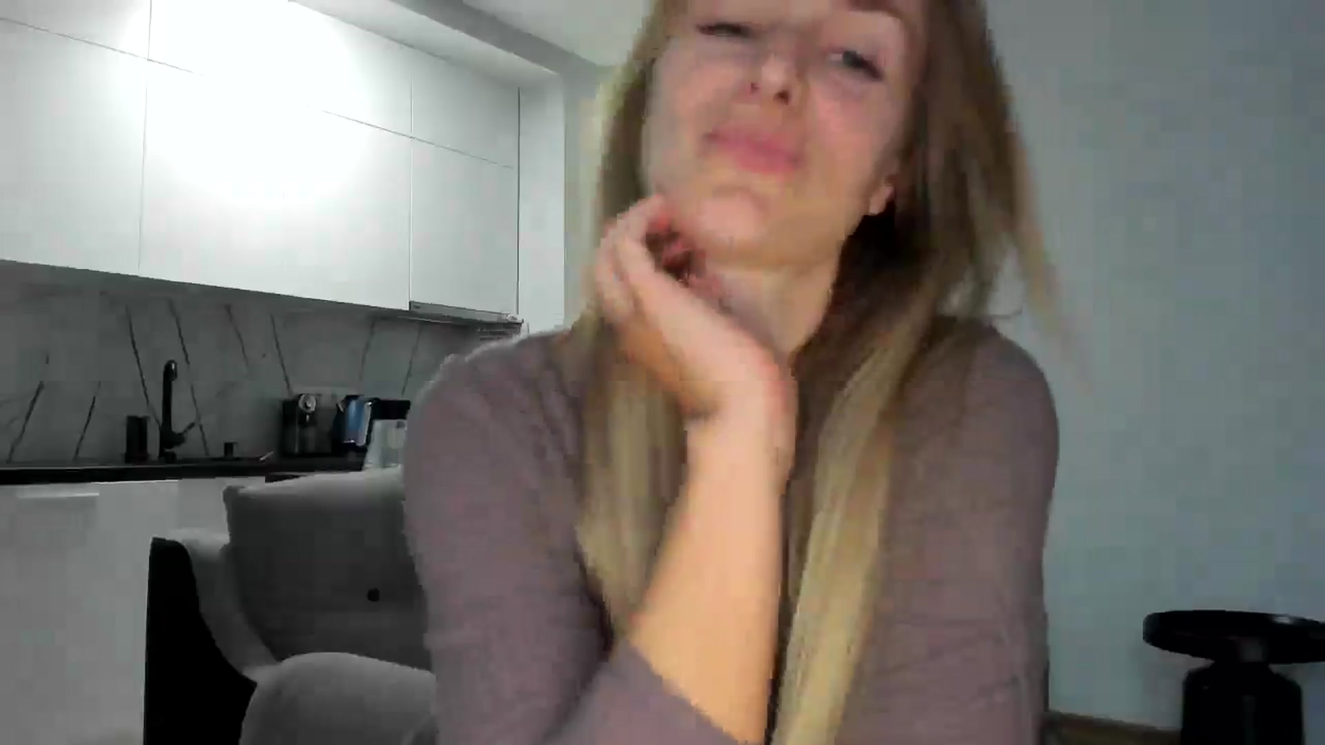 Gallery image thumbnail from regular_girl's myfreecams stream on, 10/10/2025, 14:12 image 5 of 20