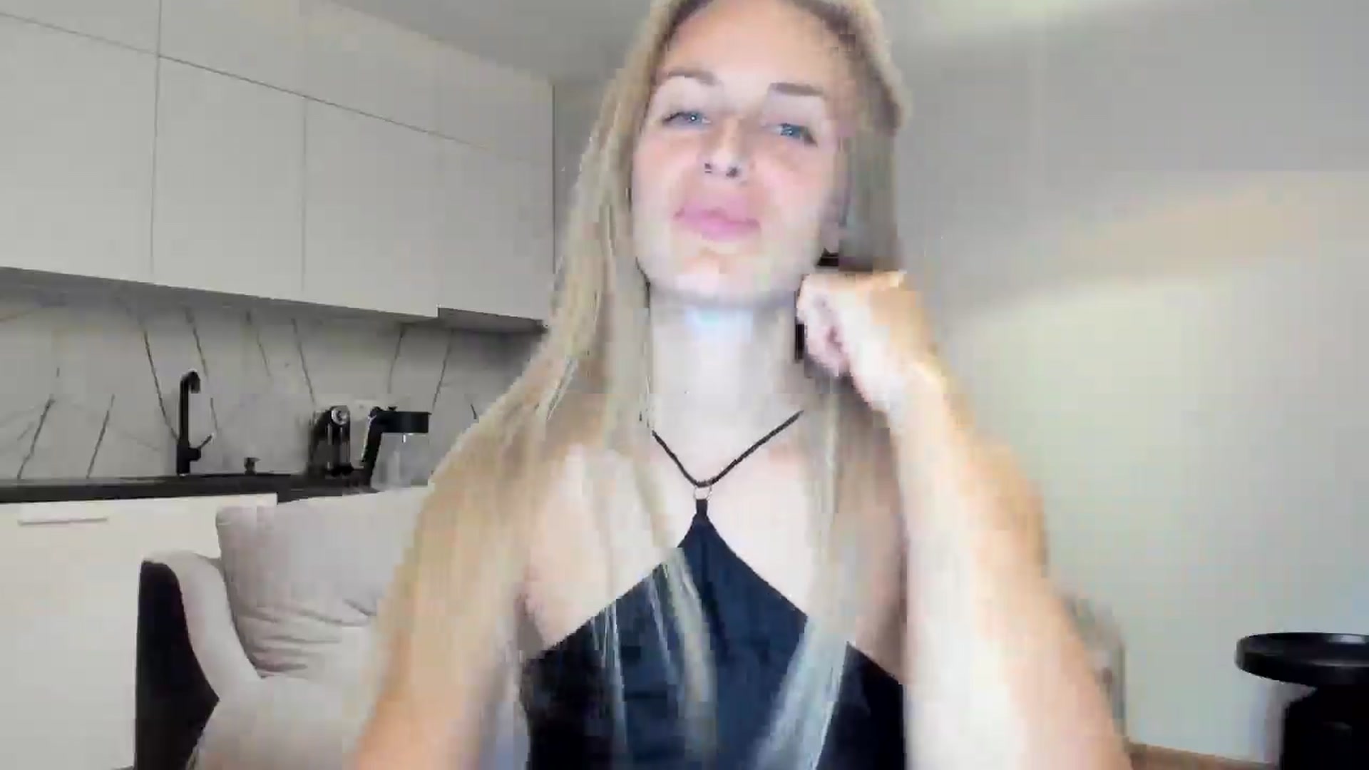 Gallery image thumbnail from regular_girl's myfreecams stream on, 10/12/2025, 19:01 image 8 of 20