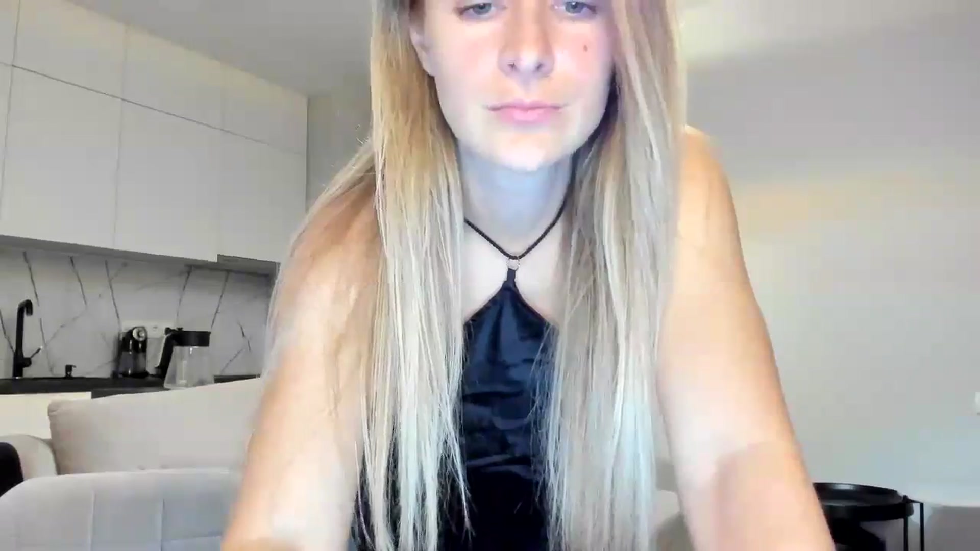 Gallery image thumbnail from regular_girl's myfreecams stream on, 10/12/2025, 19:01 image 6 of 20