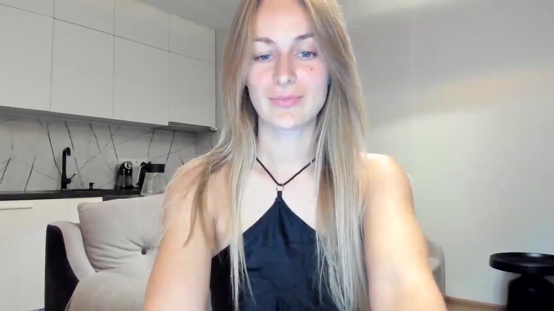 Gallery image thumbnail from regular_girl's myfreecams stream on, 10/12/2025, 19:01 image 10 of 20