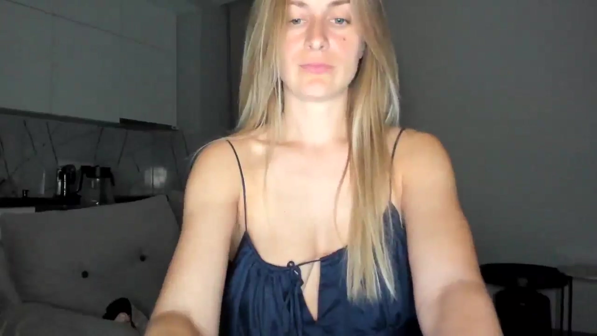 Gallery image thumbnail from regular_girl's myfreecams stream on, 10/12/2025, 20:53 image 10 of 20