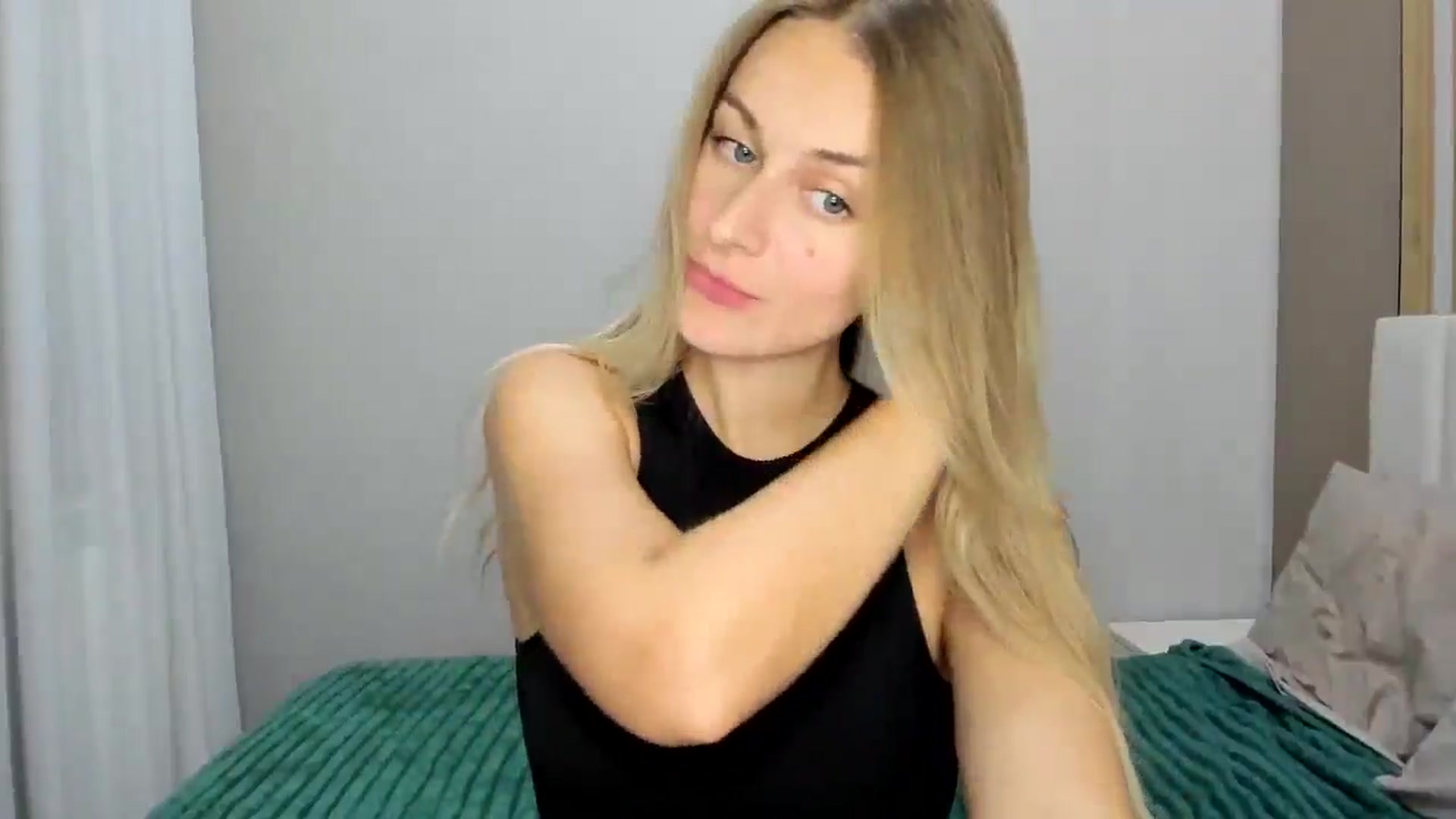 Gallery image thumbnail from regular_girl's myfreecams stream on, 10/28/2025, 16:52 image 6 of 20
