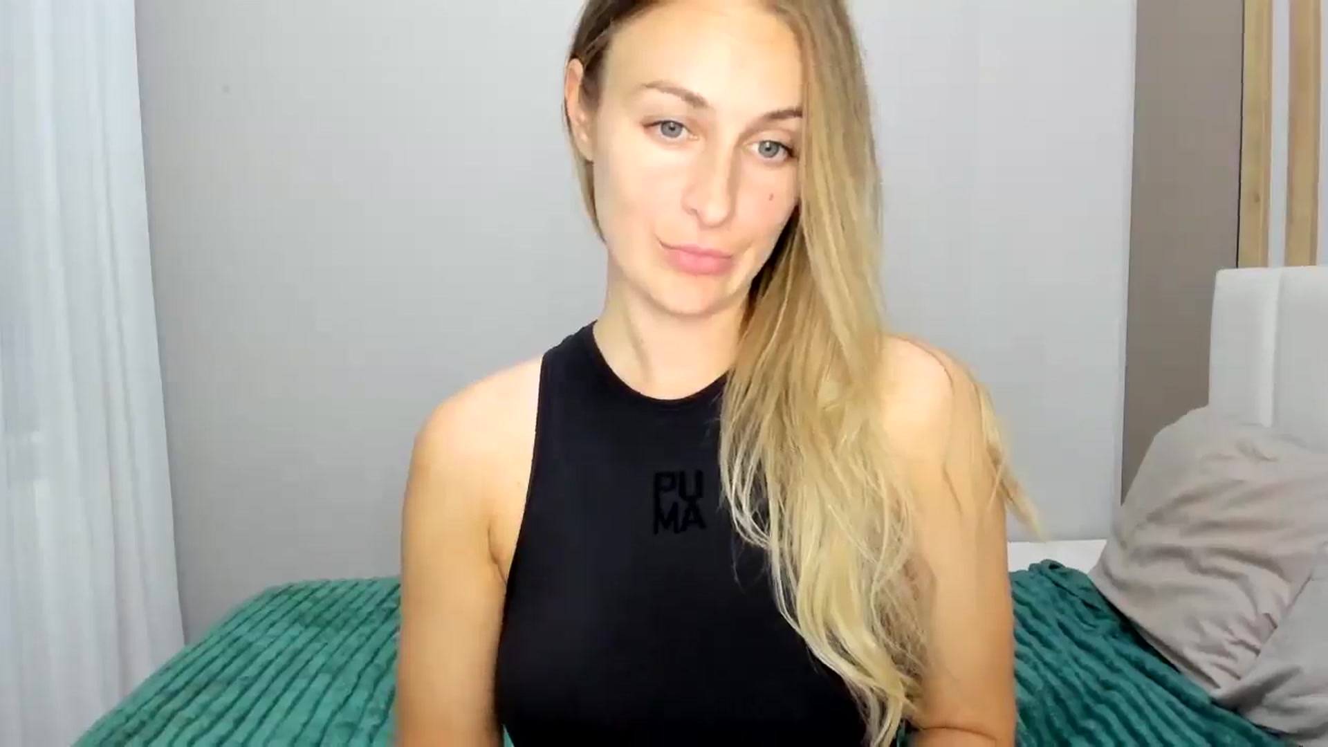 Gallery image thumbnail from regular_girl's myfreecams stream on, 10/28/2025, 16:52 image 14 of 20