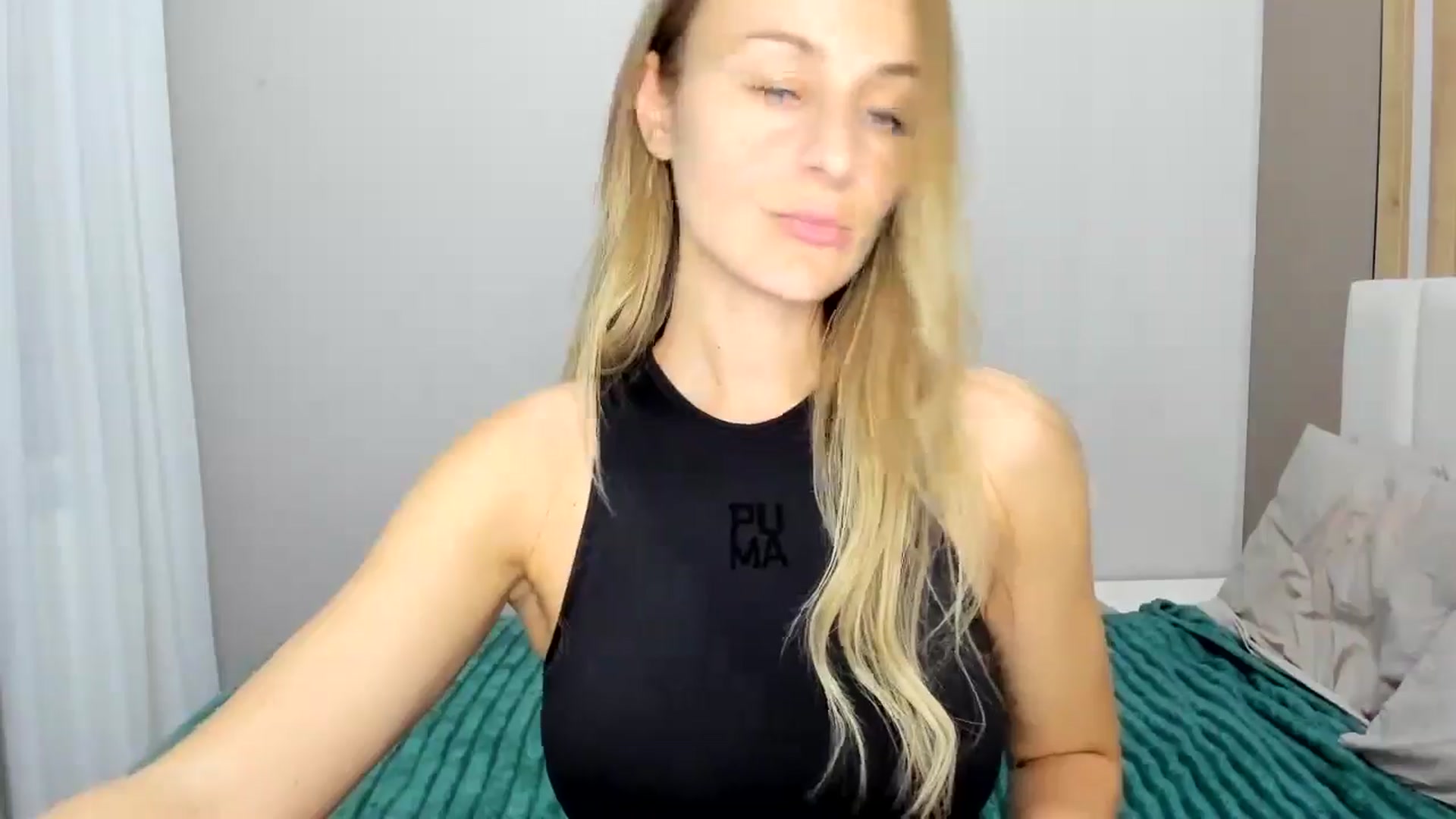 Gallery image thumbnail from regular_girl's myfreecams stream on, 10/28/2025, 16:52 image 12 of 20
