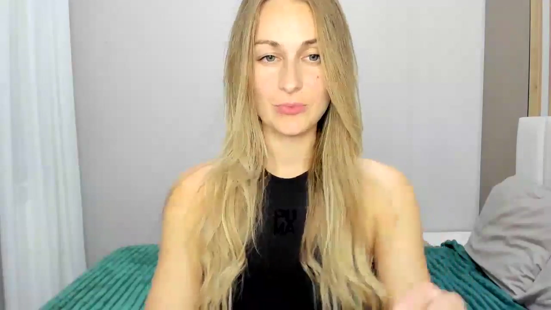 Gallery image thumbnail from regular_girl's myfreecams stream on, 10/28/2025, 19:13 image 4 of 20