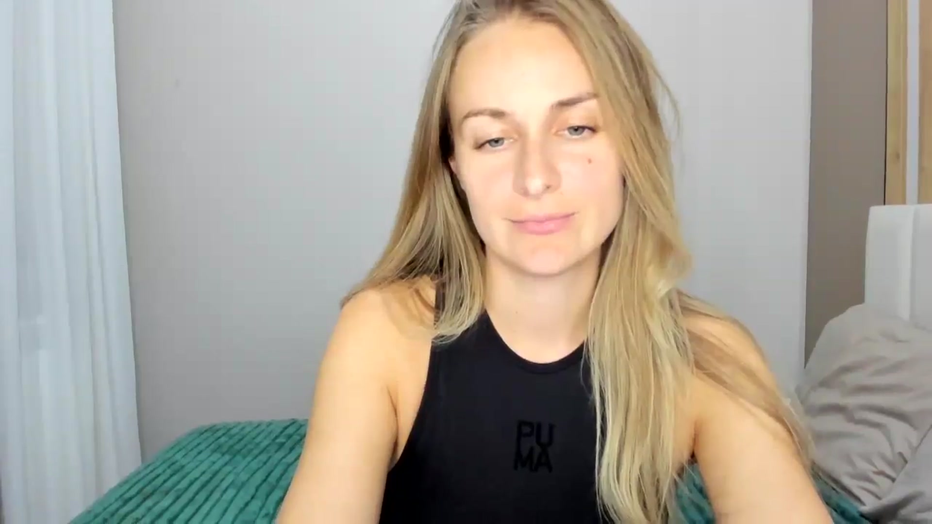 Gallery image thumbnail from regular_girl's myfreecams stream on, 10/28/2025, 19:13 image 8 of 20
