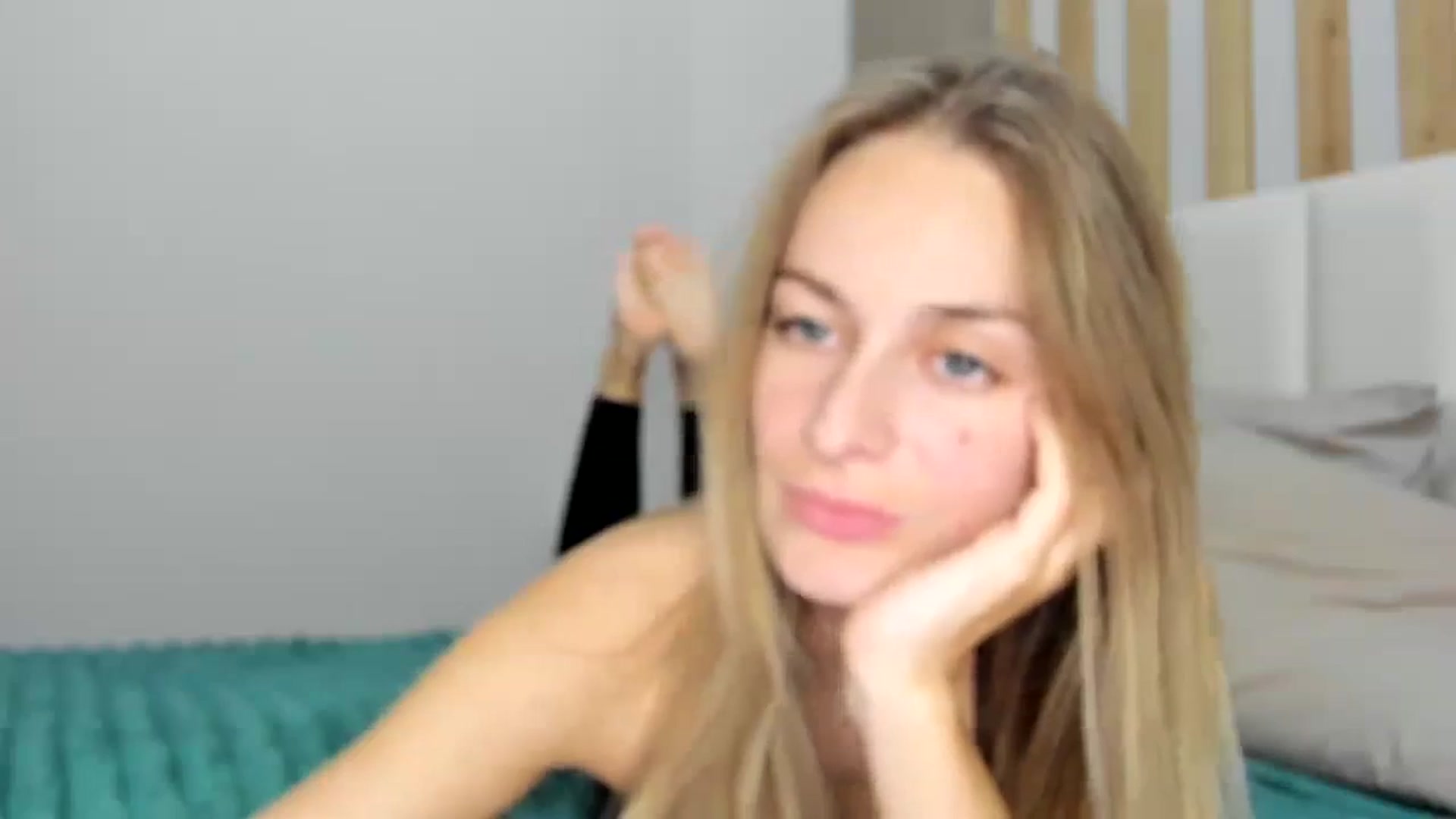 Gallery image thumbnail from regular_girl's myfreecams stream on, 11/13/2025, 18:28 image 3 of 20
