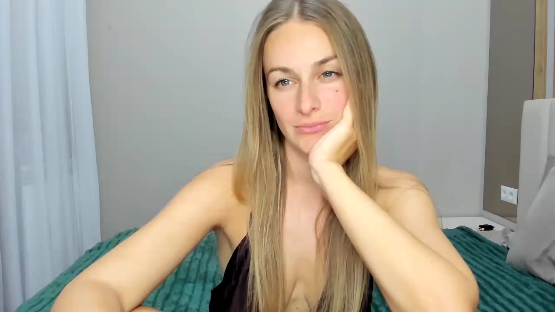 Gallery image thumbnail from regular_girl's myfreecams stream on, 11/23/2025, 16:01 image 19 of 20