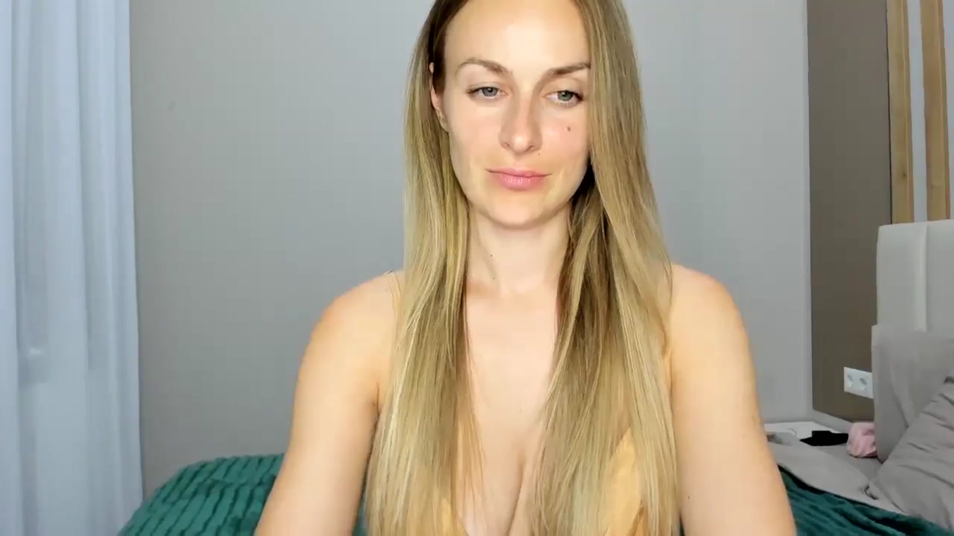 Gallery image thumbnail from regular_girl's myfreecams stream on, 01/21/2026, 17:40 image 6 of 20