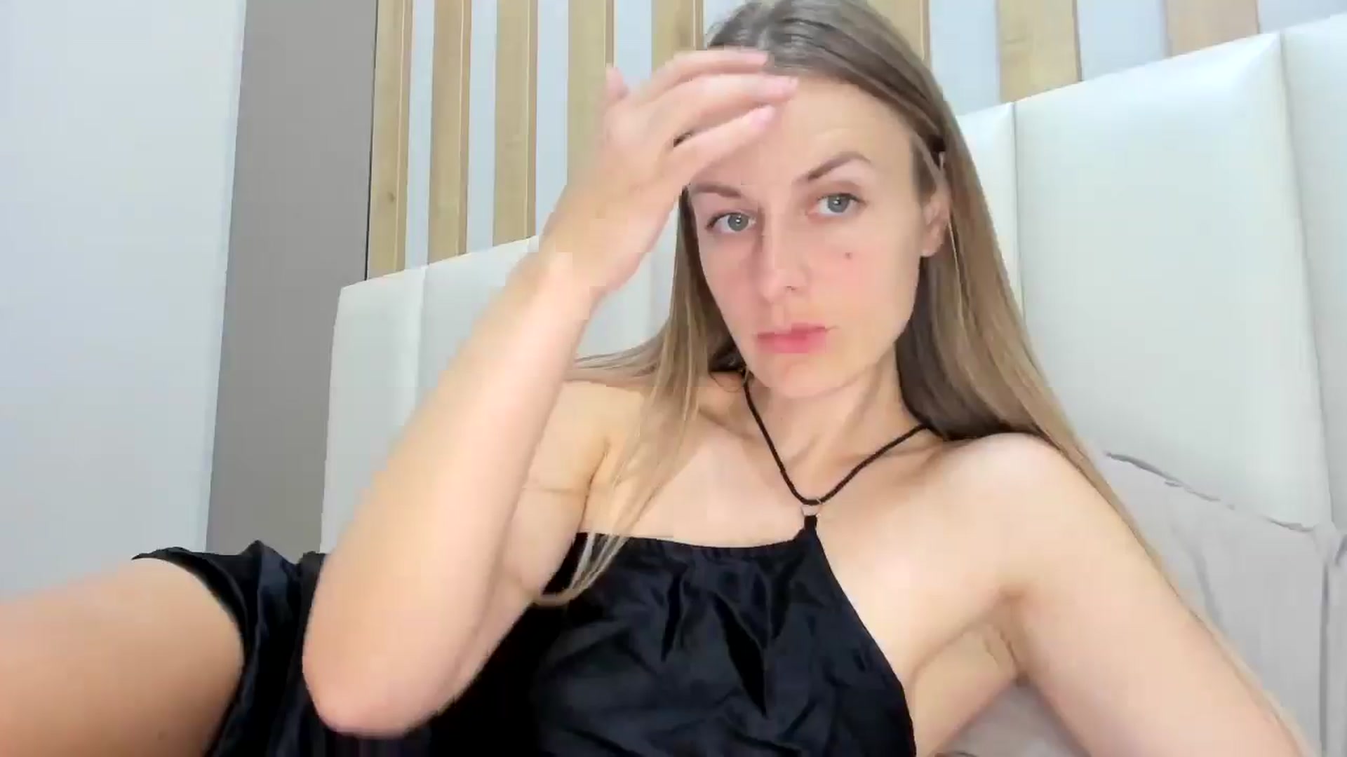 Gallery image thumbnail from regular_girl's myfreecams stream on, 02/08/2026, 19:32 image 2 of 20