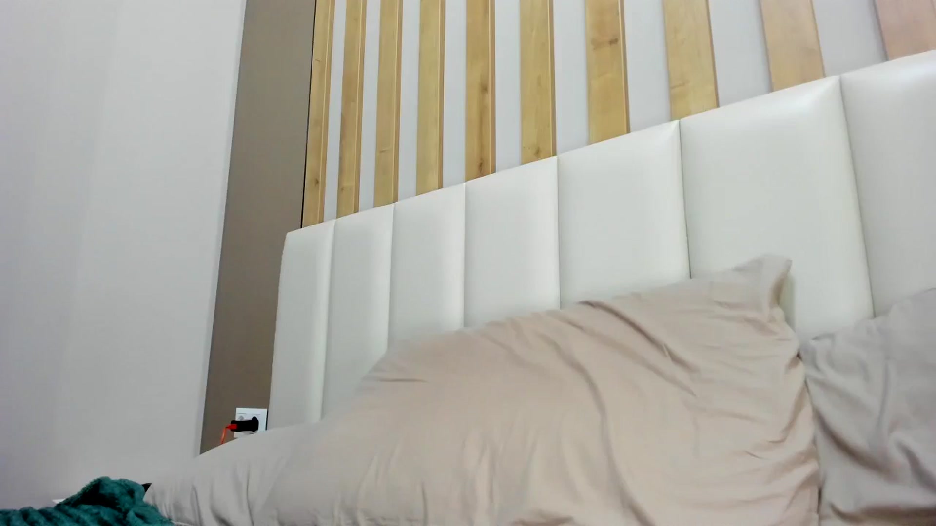 Gallery image thumbnail from regular_girl's myfreecams stream on, 02/13/2026, 20:06 image 16 of 20