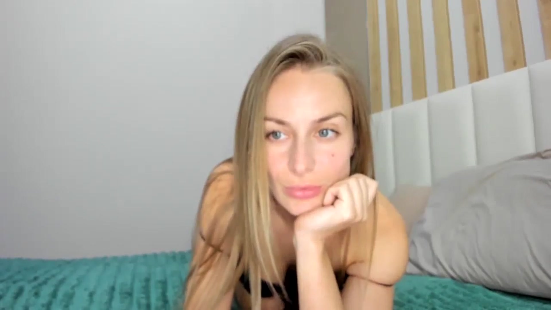 Gallery image thumbnail from regular_girl's myfreecams stream on, 03/14/2026, 19:11 image 20 of 20