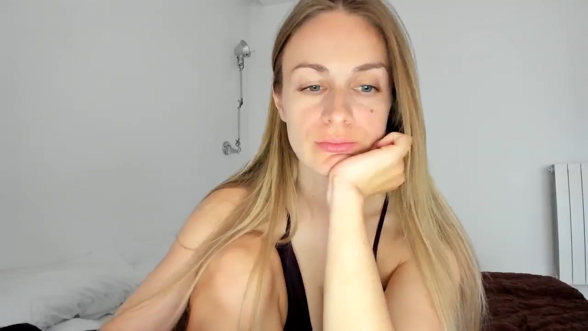 Gallery image thumbnail from regular_girl's myfreecams stream on, 04/04/2026, 17:33 image 20 of 20