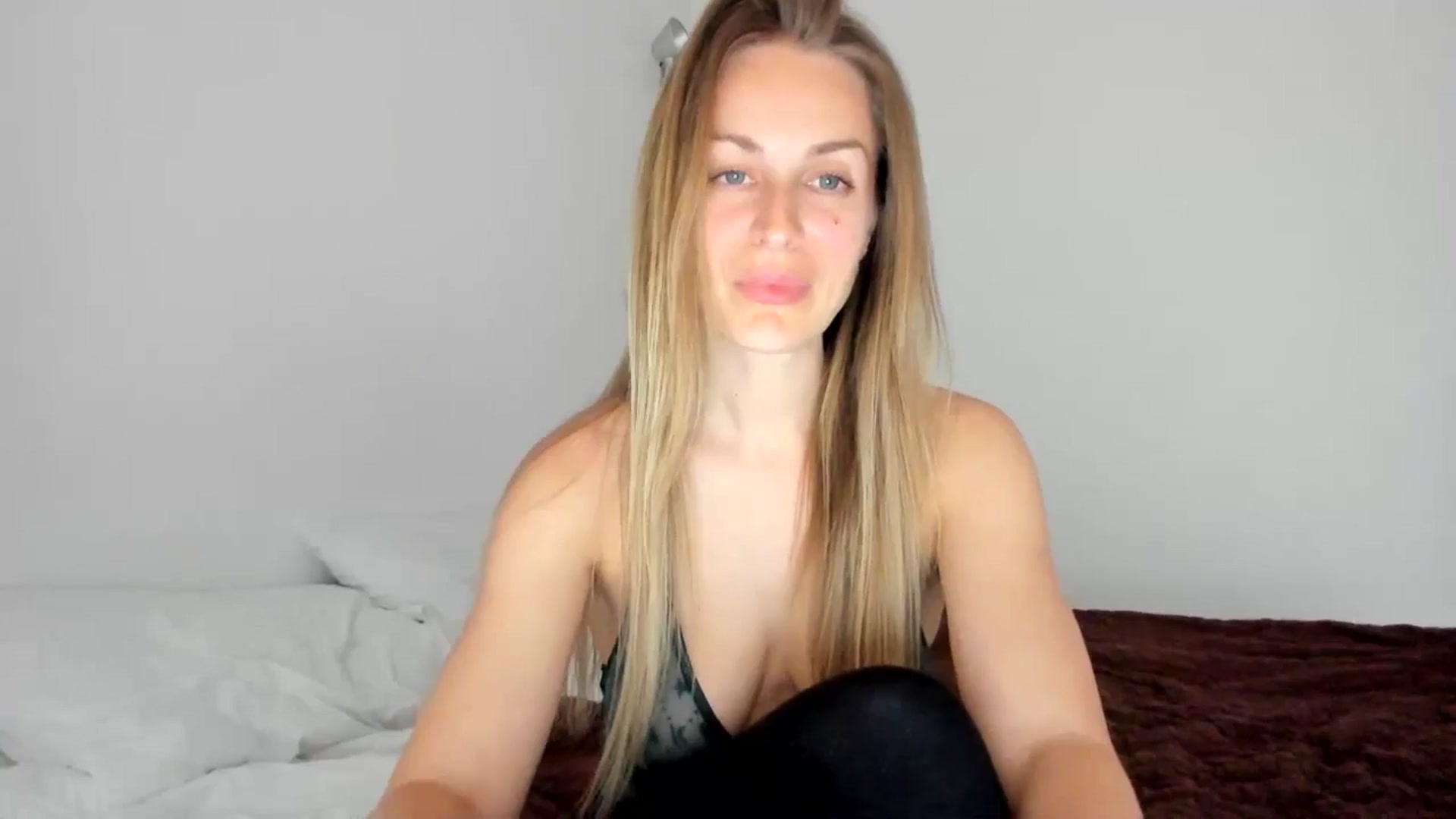 Gallery image thumbnail from regular_girl's myfreecams stream on, 04/05/2026, 20:48 image 13 of 20