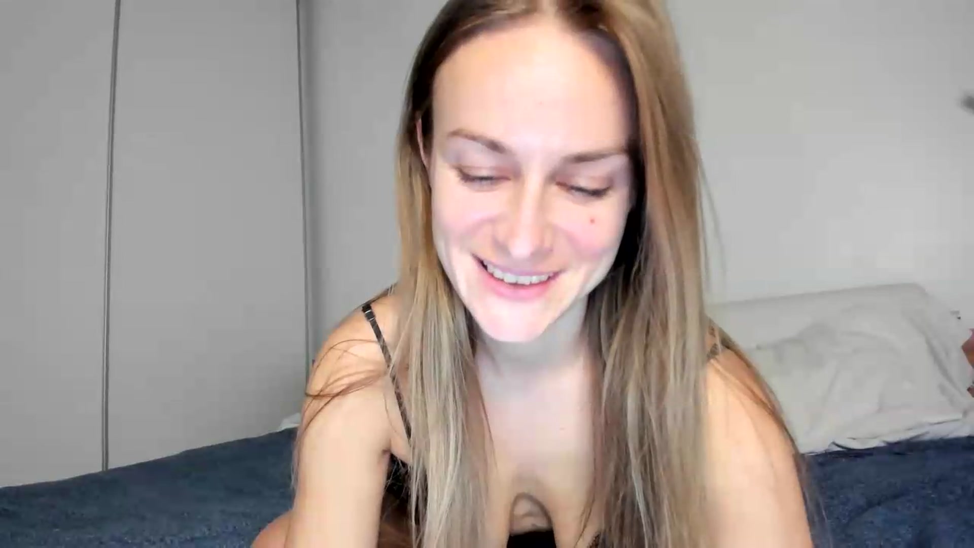 Gallery image thumbnail from regular_girl's myfreecams stream on, 07/03/2026, 22:03 image 8 of 20