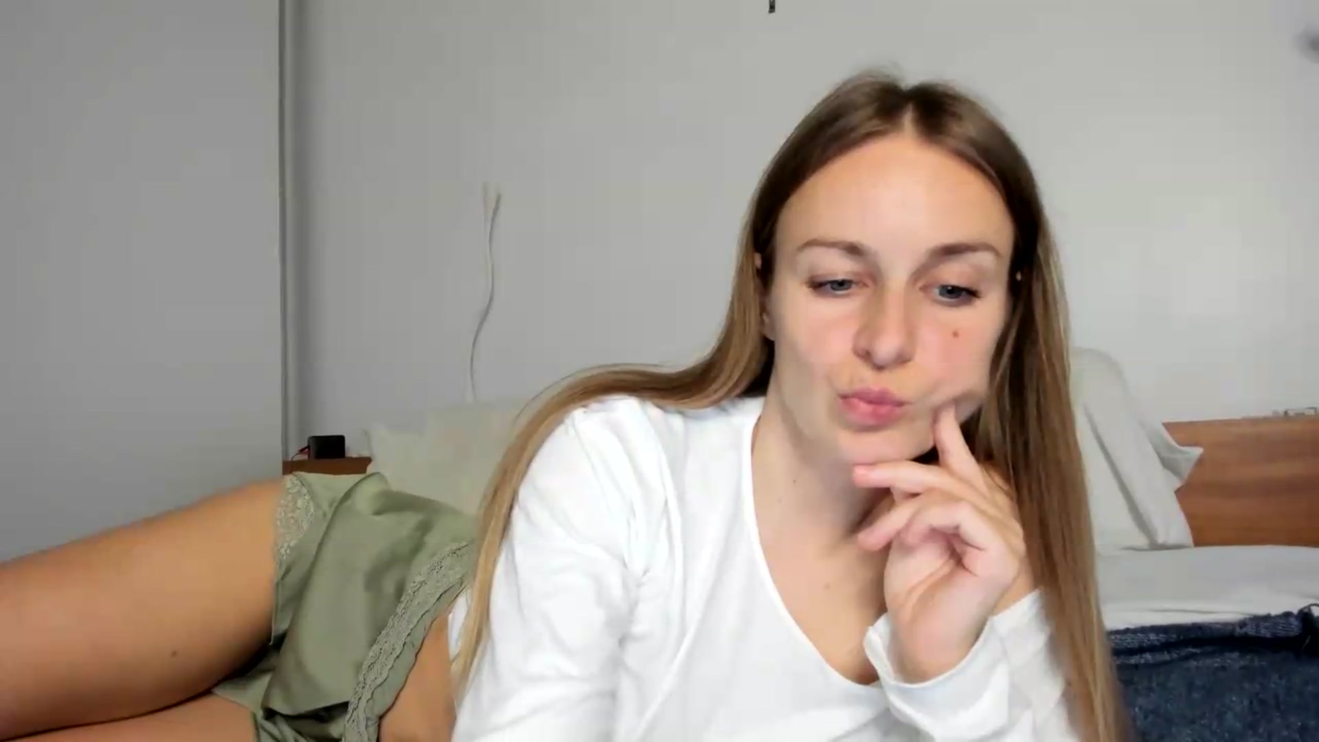 Gallery image thumbnail from regular_girl's myfreecams stream on, 07/08/2026, 18:37 image 8 of 20