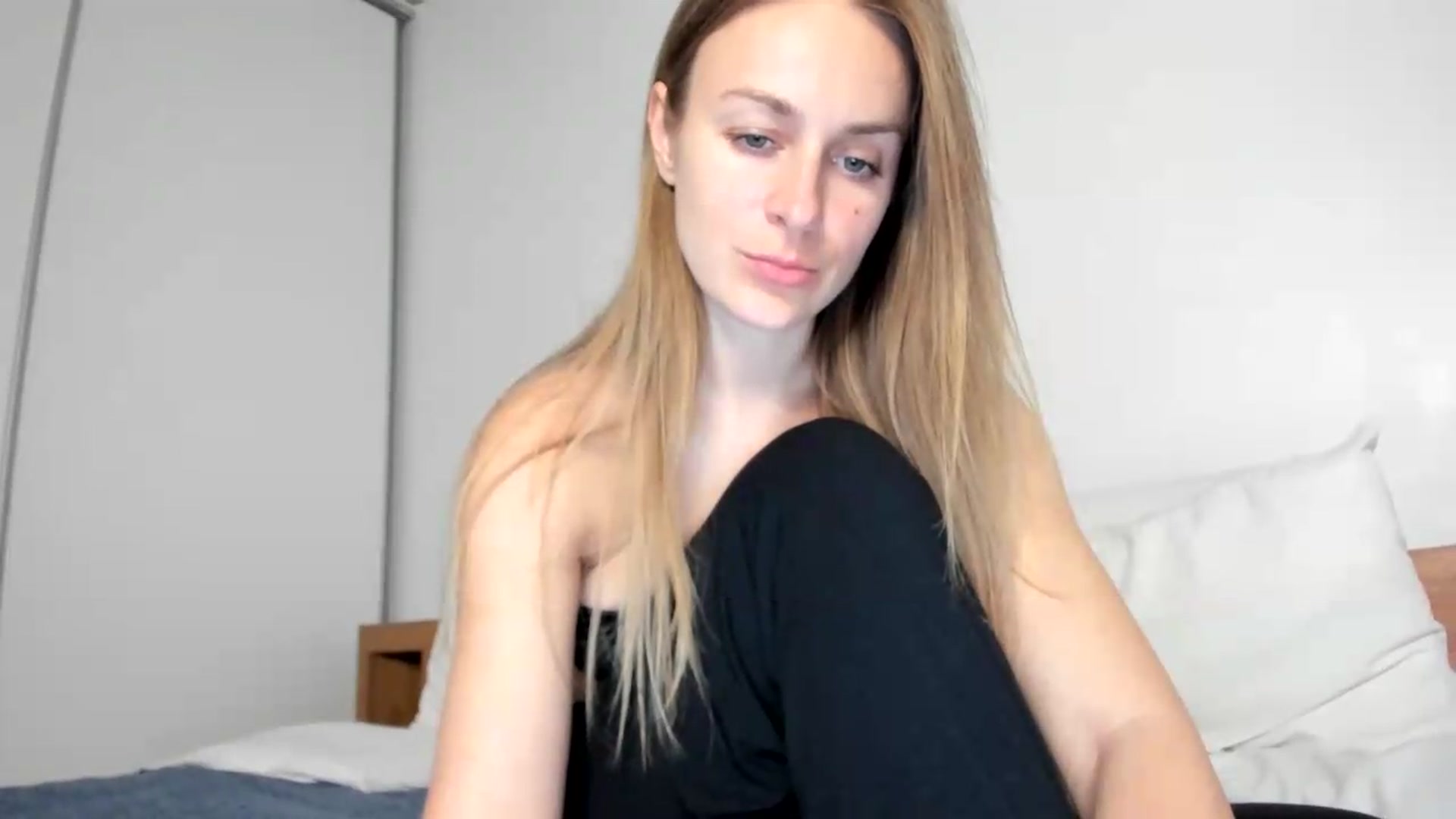 Gallery image thumbnail from regular_girl's myfreecams stream on, 07/12/2026, 21:40 image 17 of 20
