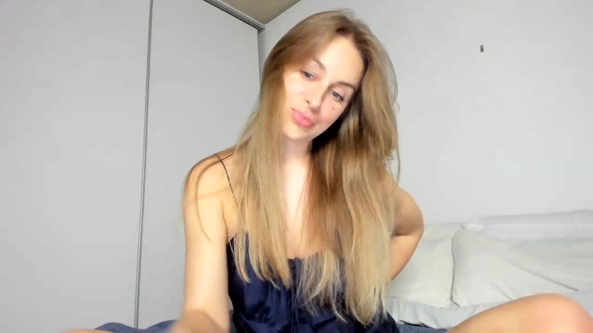 Gallery image thumbnail from regular_girl's myfreecams stream on, 07/22/2026, 19:56 image 7 of 20