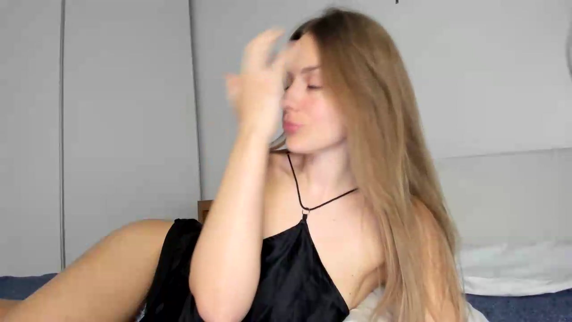 Gallery image thumbnail from regular_girl's myfreecams stream on, 08/03/2026, 18:48 image 15 of 20