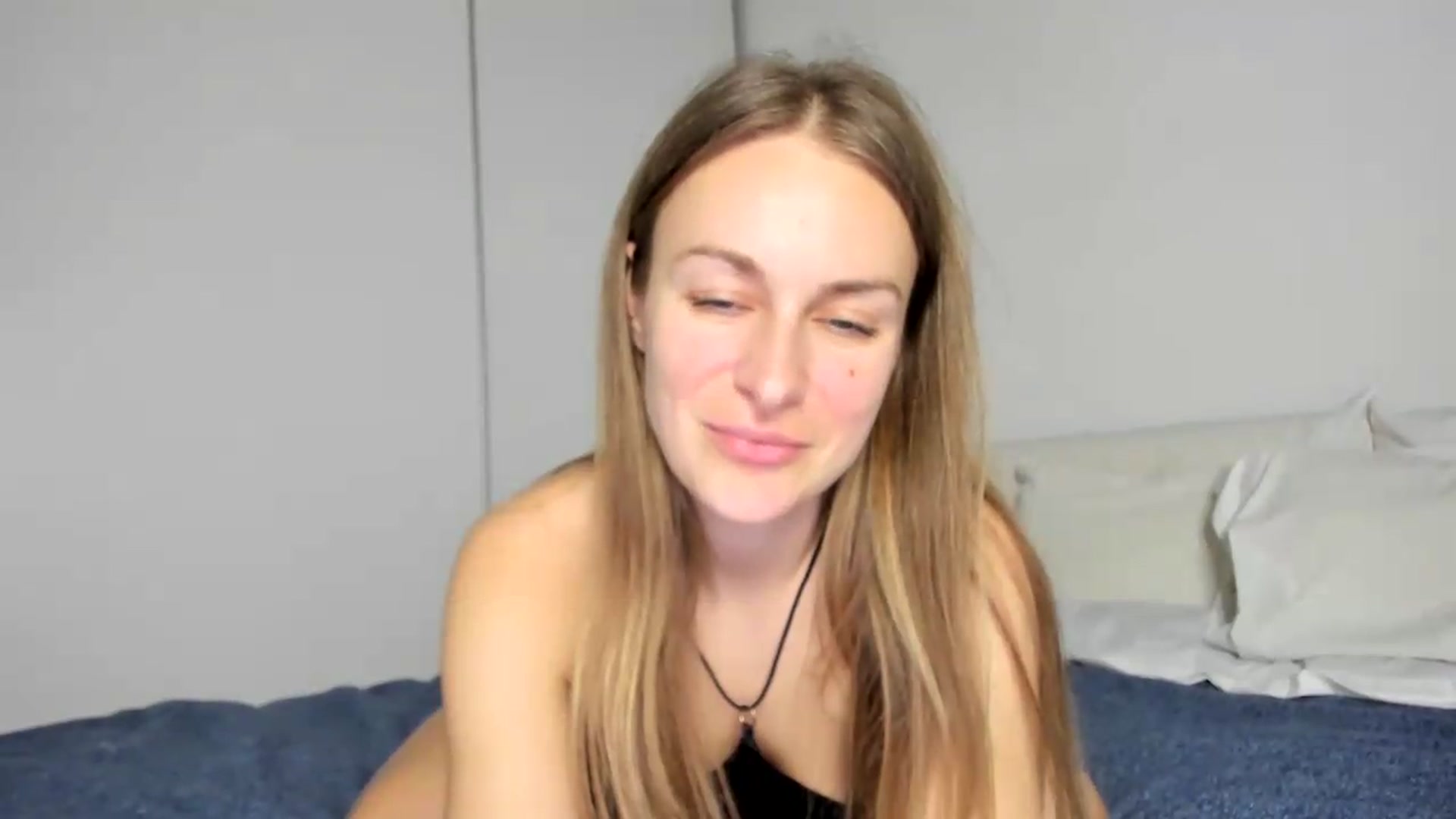 Gallery image thumbnail from regular_girl's myfreecams stream on, 08/03/2026, 21:16 image 20 of 20