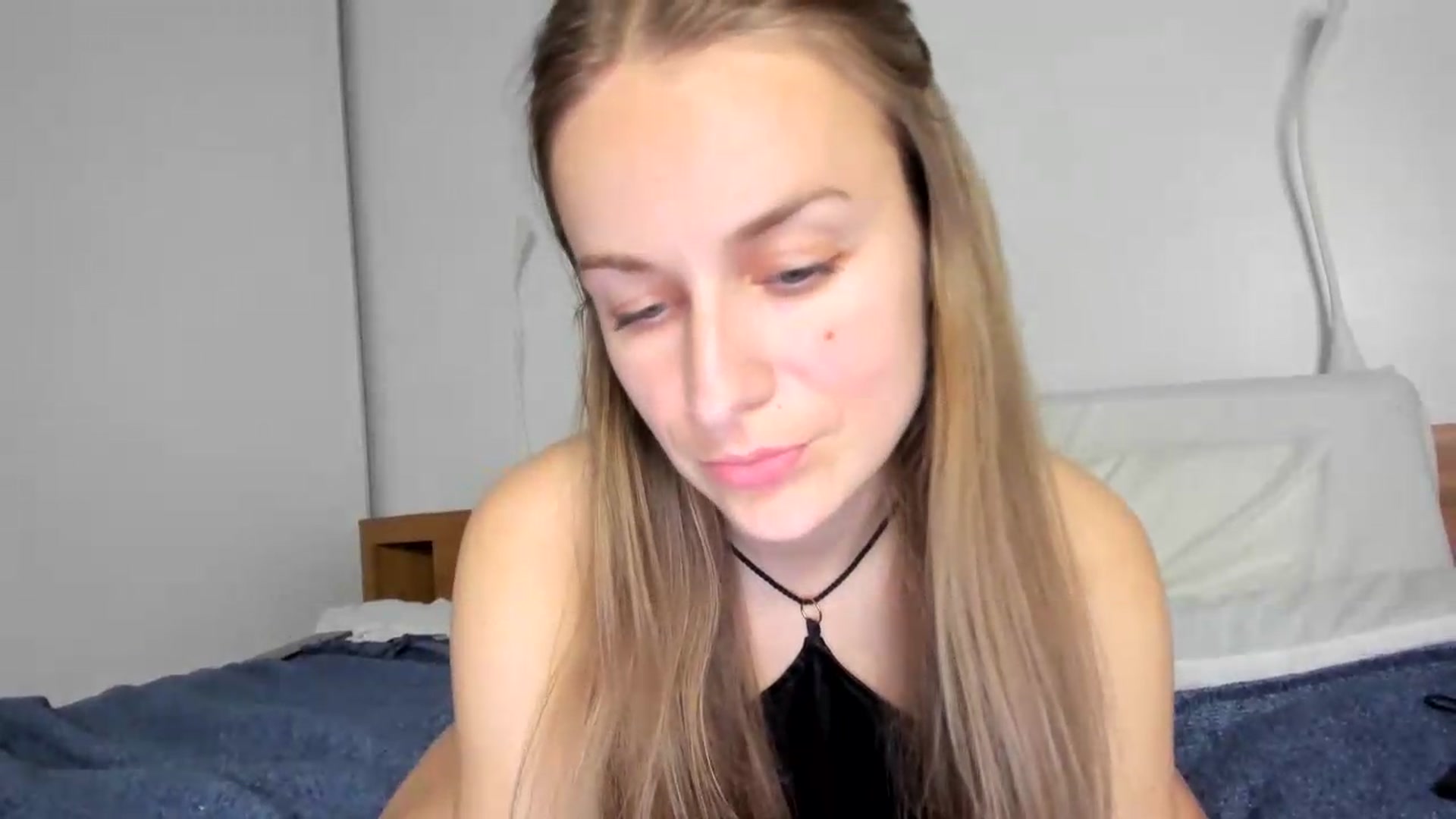 Gallery image thumbnail from regular_girl's myfreecams stream on, 08/03/2026, 23:47 image 15 of 20