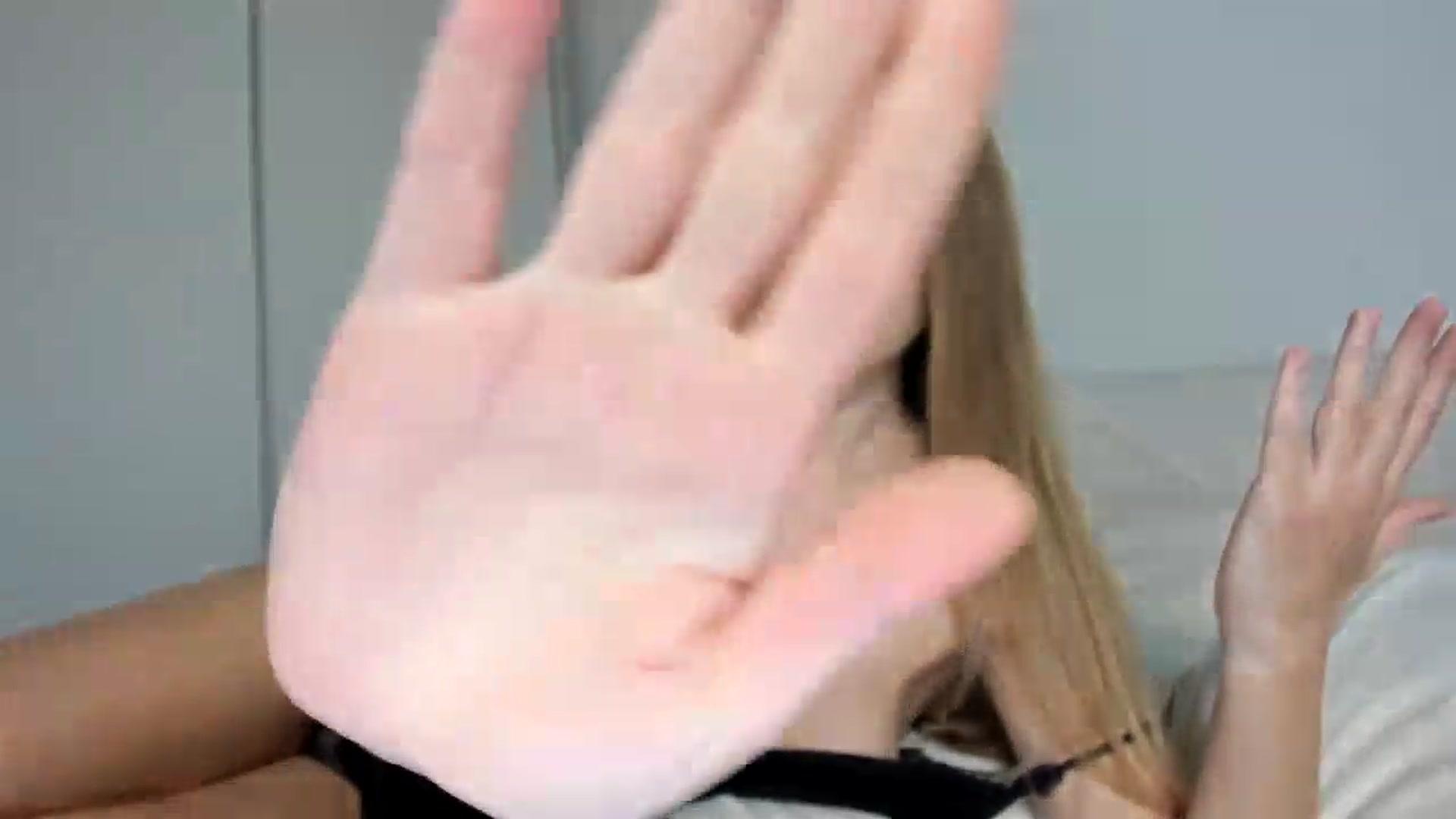 Gallery image thumbnail from regular_girl's myfreecams stream on, 08/12/2026, 18:36 image 6 of 20