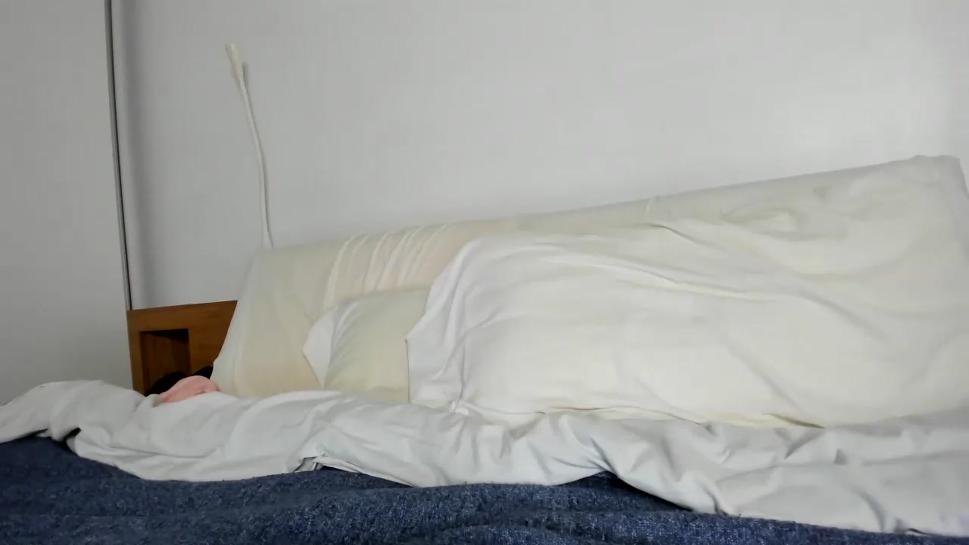 Gallery image thumbnail from regular_girl's myfreecams stream on, 08/12/2026, 22:10 image 5 of 20