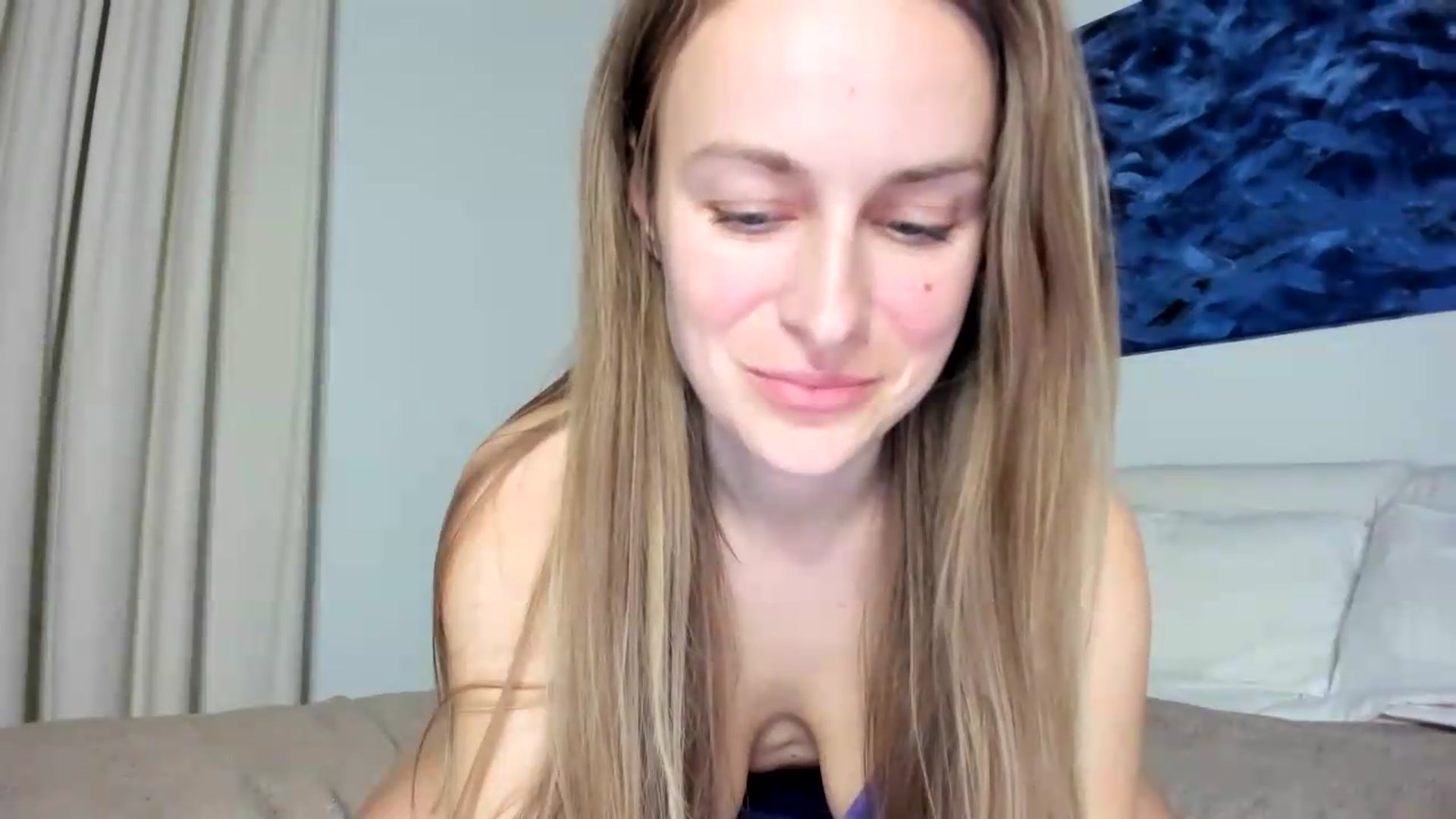 Gallery image thumbnail from regular_girl's myfreecams stream on, 08/15/2026, 22:27 image 11 of 20