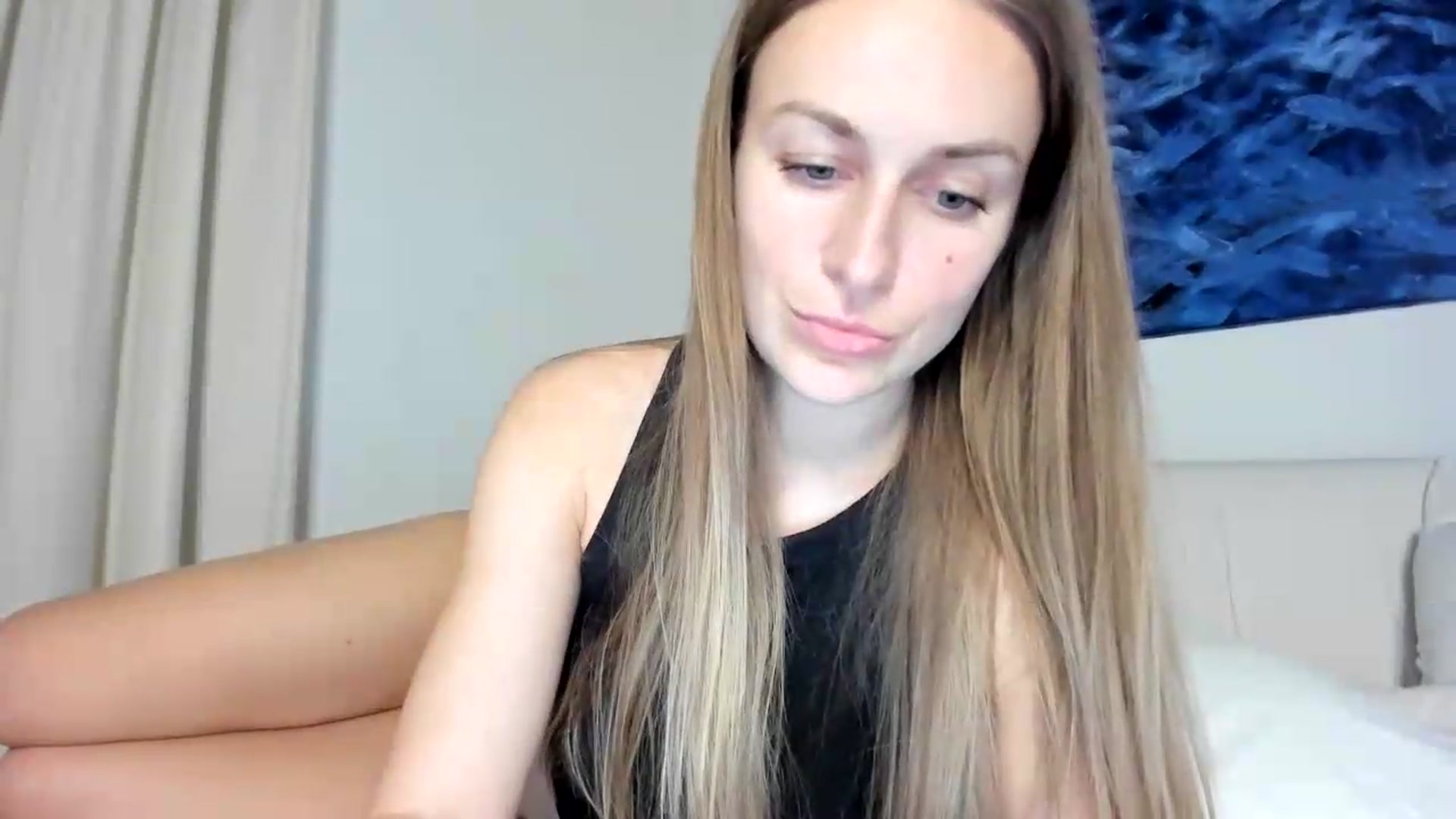Gallery image thumbnail from regular_girl's myfreecams stream on, 08/19/2026, 20:31 image 4 of 20