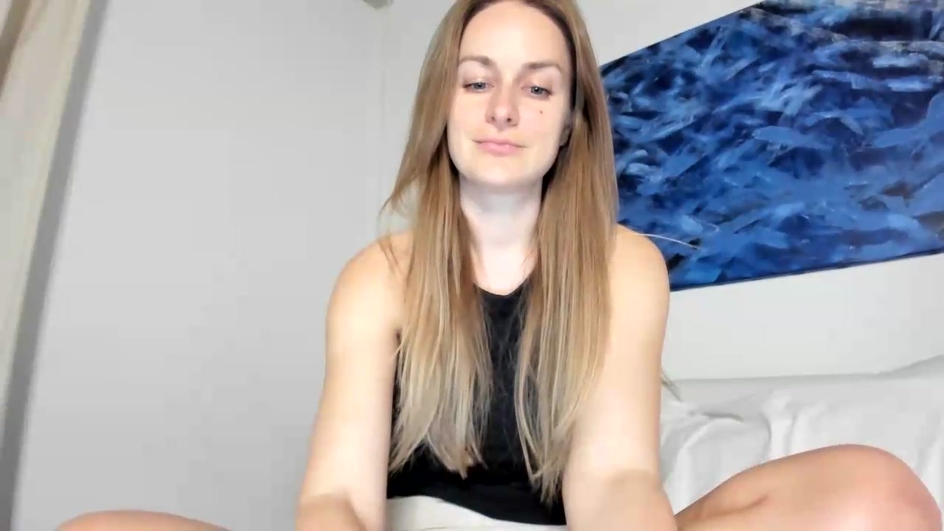 Gallery image thumbnail from regular_girl's myfreecams stream on, 08/19/2026, 20:31 image 20 of 20