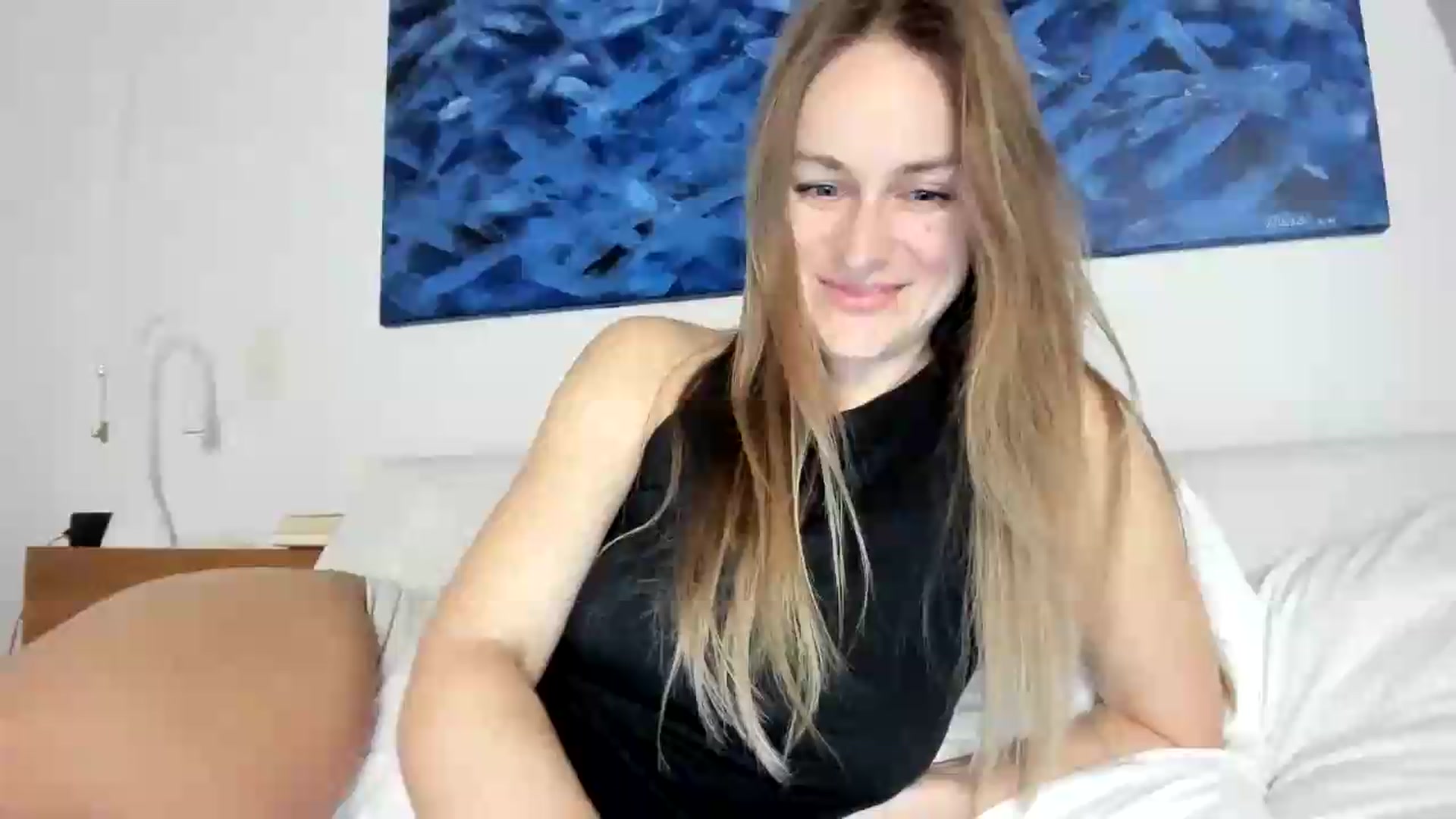 Gallery image thumbnail from regular_girl's myfreecams stream on, 08/19/2026, 21:23 image 12 of 20