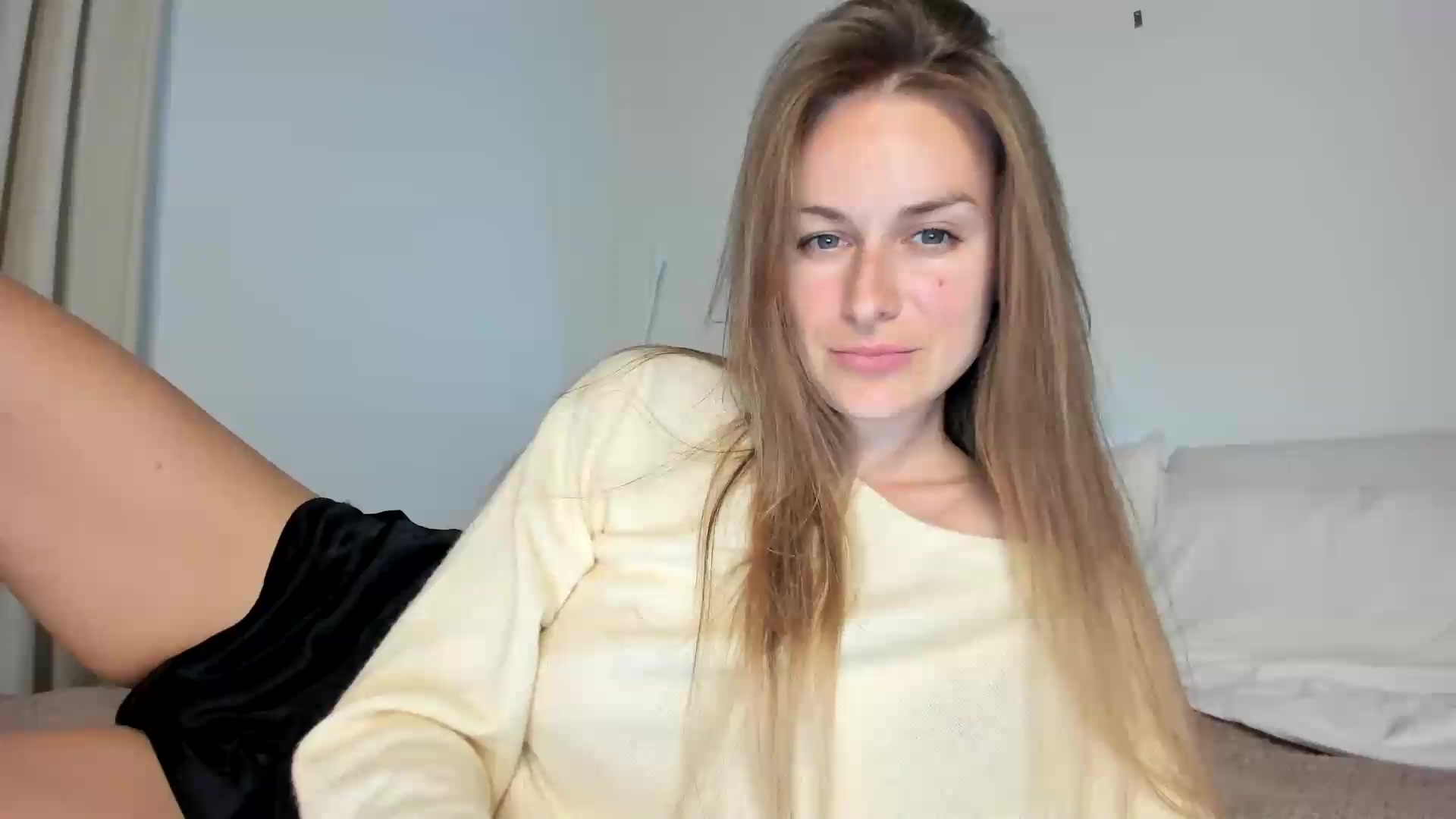 Gallery image thumbnail from regular_girl's myfreecams stream on, 09/12/2026, 18:26 image 7 of 20