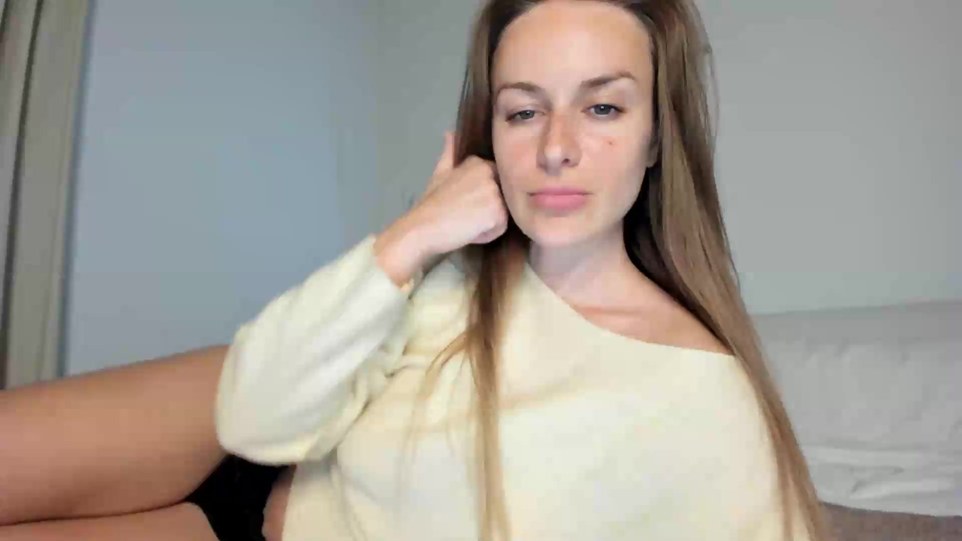 Gallery image thumbnail from regular_girl's myfreecams stream on, 09/12/2026, 18:26 image 8 of 20
