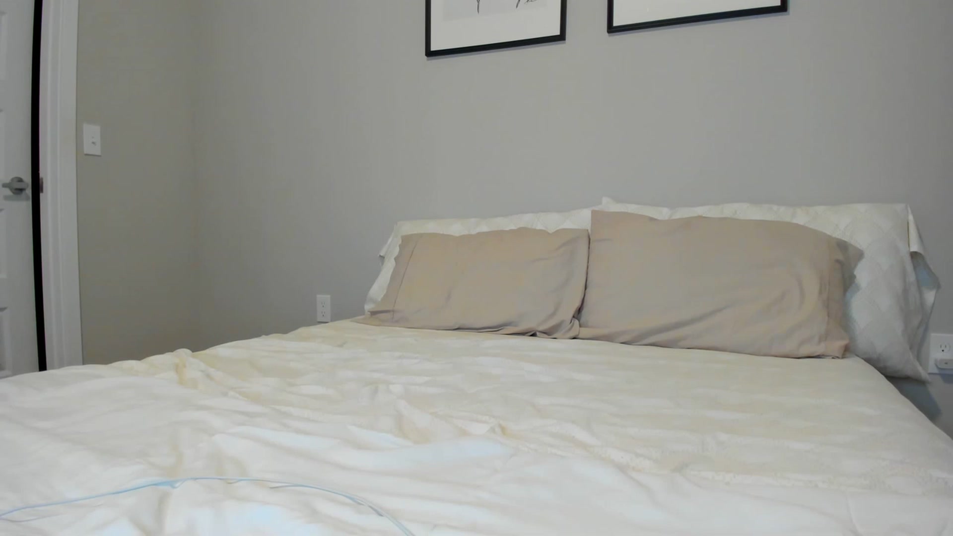Gallery image thumbnail from reinaxred's myfreecams stream on, 06/15/2023, 08:14 image 5 of 20