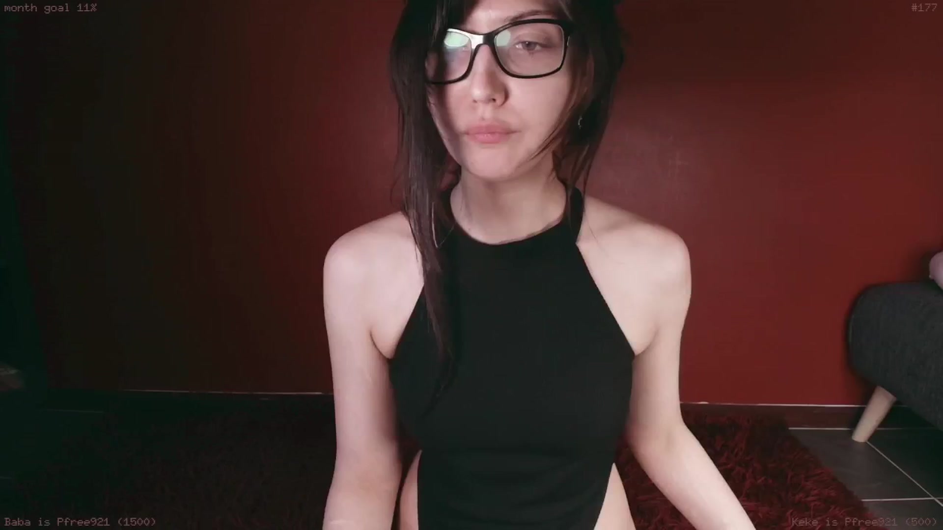 Gallery image thumbnail from rentfree's myfreecams stream on, 03/04/2025, 05:29 image 9 of 20