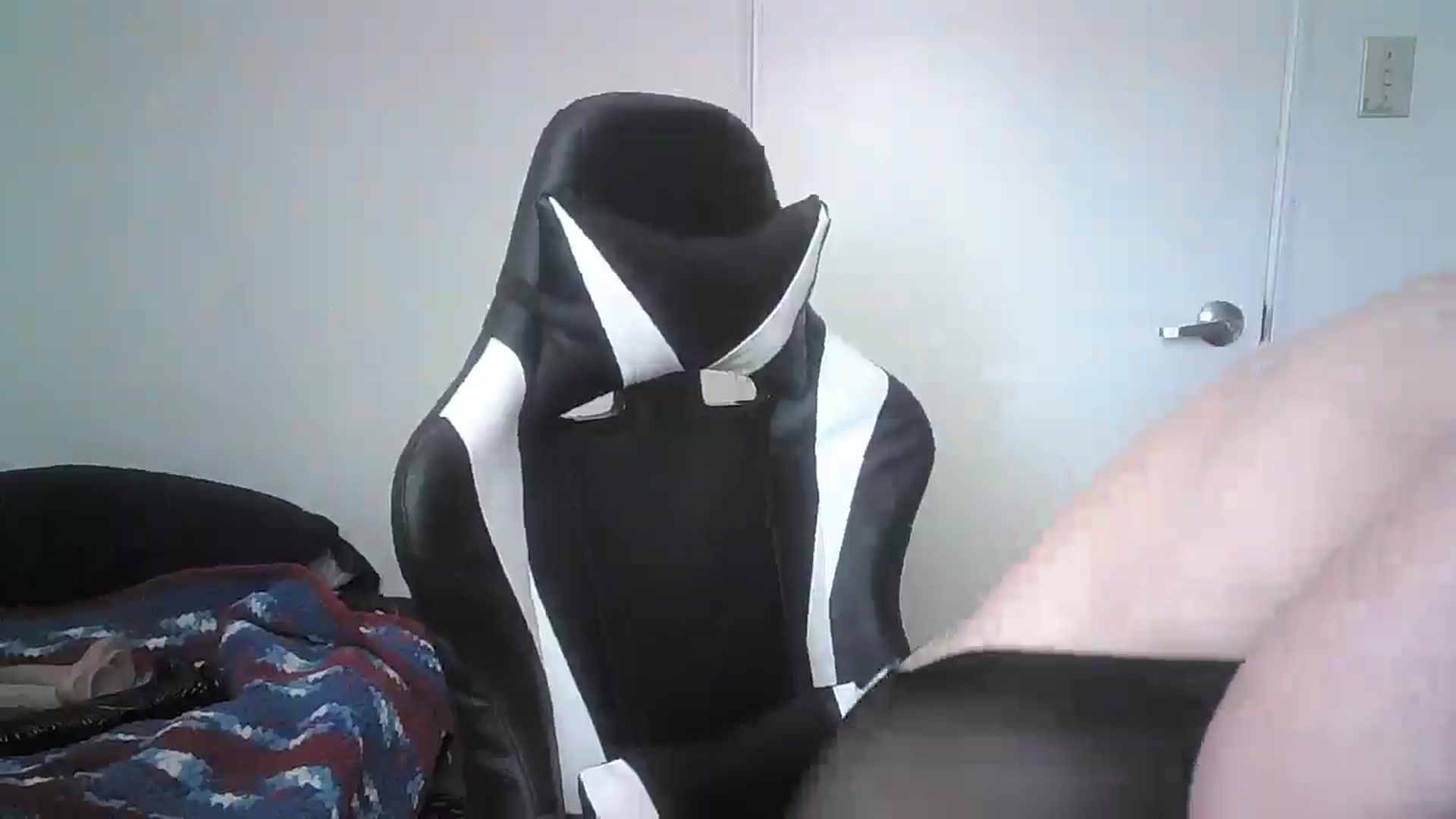 Gallery image thumbnail from restlessparis's myfreecams stream on, 03/31/2025, 20:12 image 2 of 20