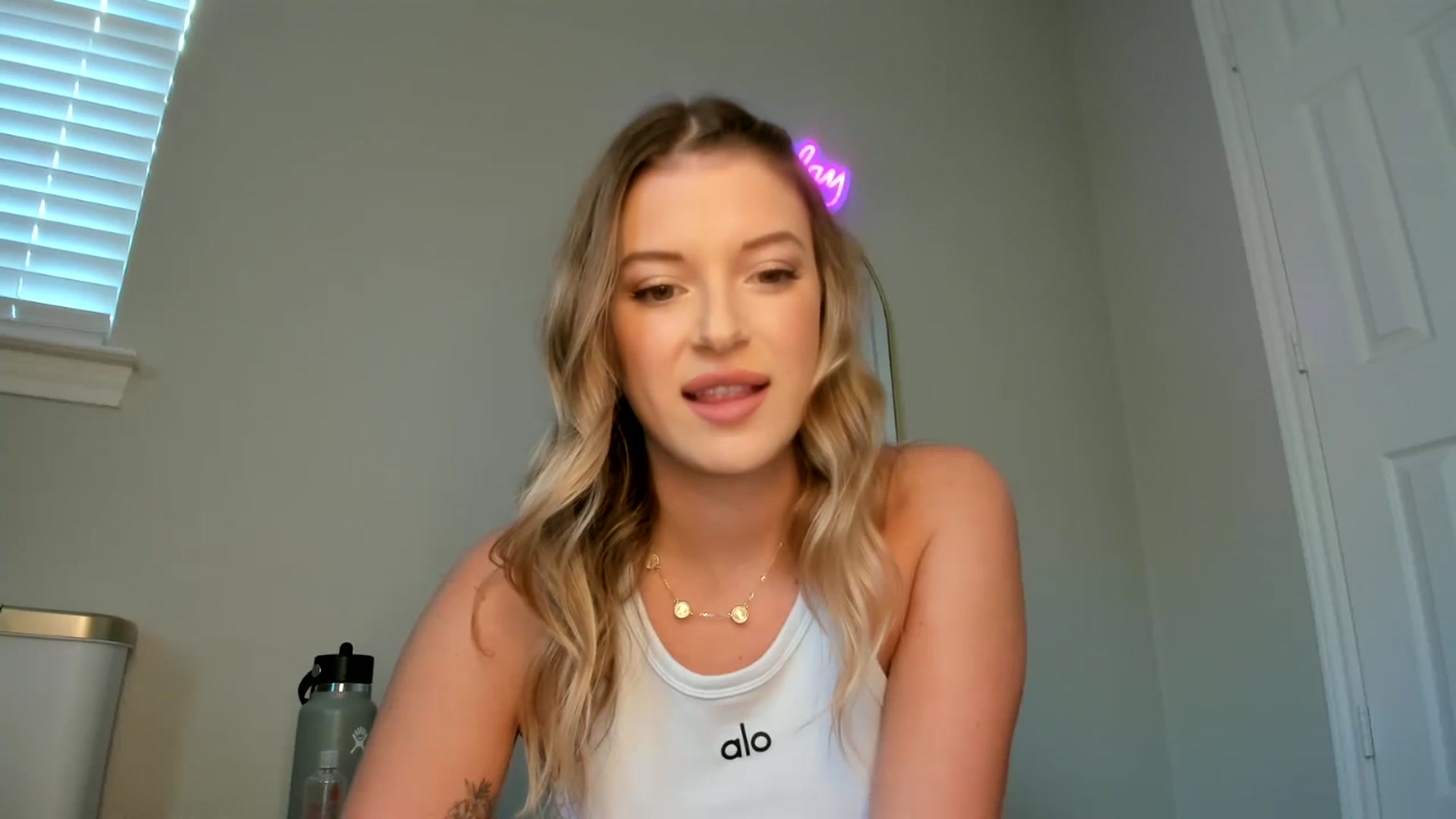 Gallery image thumbnail from rileydepp's myfreecams stream on, 10/28/2024, 21:36 image 7 of 20