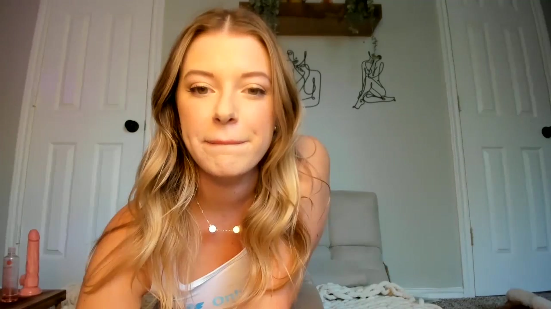 Gallery image thumbnail from rileydepp's myfreecams stream on, 11/05/2024, 22:19 image 16 of 20