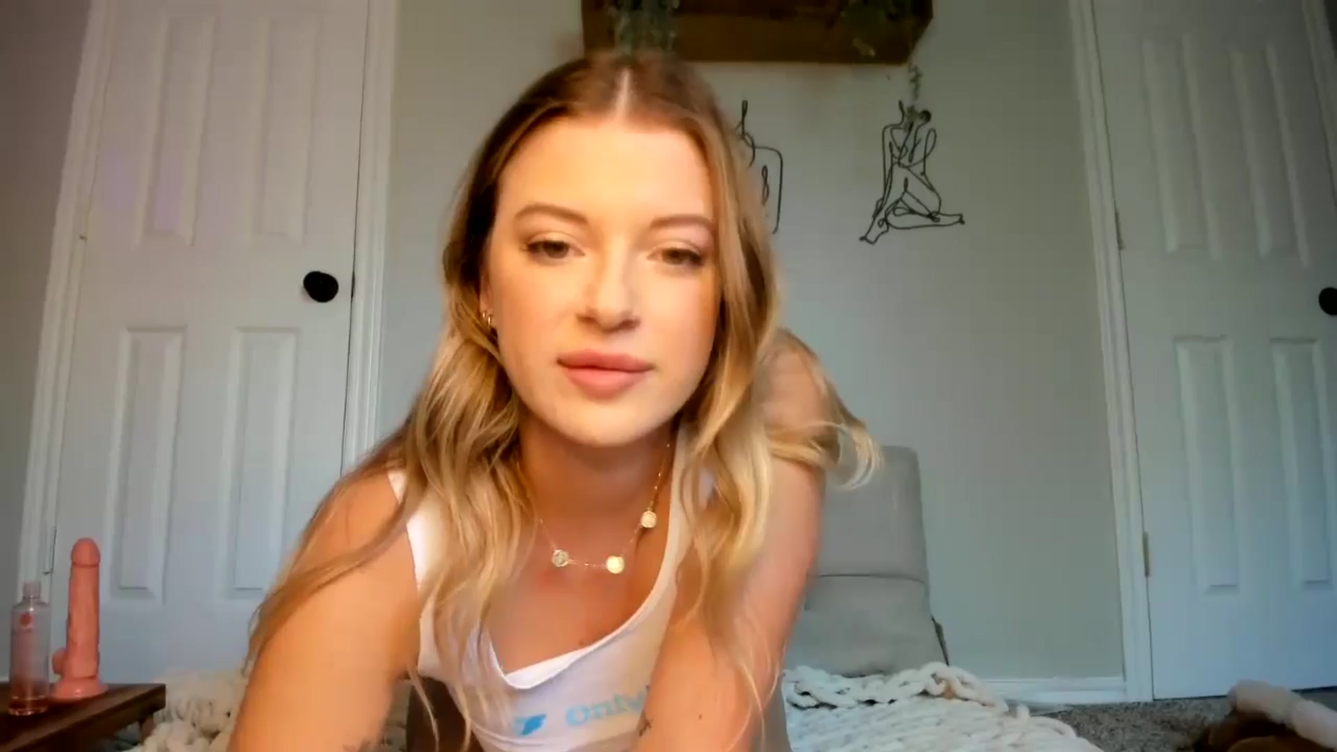 Gallery image thumbnail from rileydepp's myfreecams stream on, 11/05/2024, 22:19 image 11 of 20