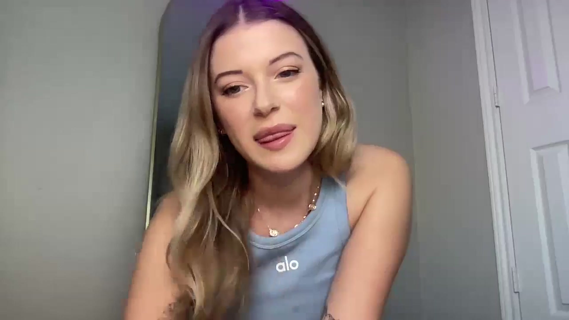 Gallery image thumbnail from rileydepp's myfreecams stream on, 12/02/2024, 21:55 image 16 of 20