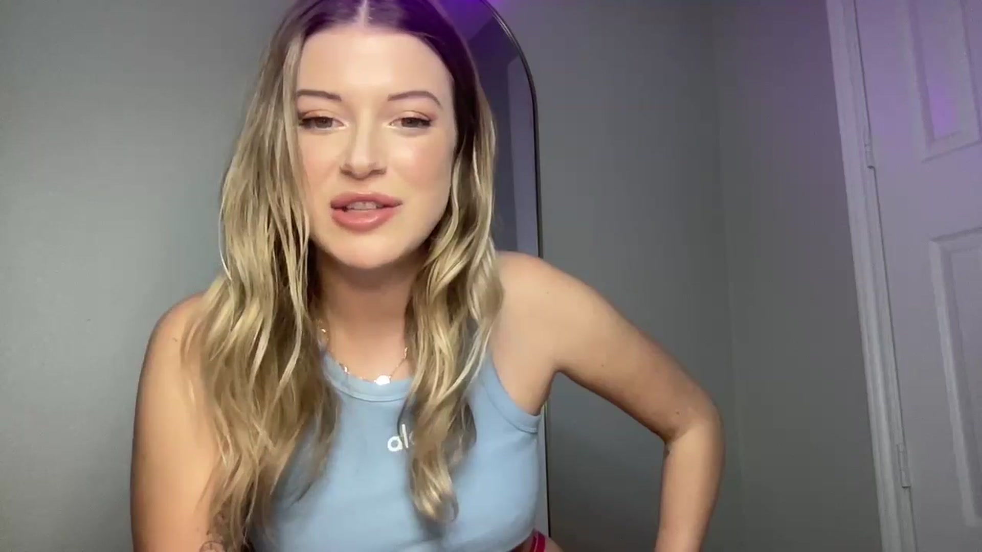 Gallery image thumbnail from rileydepp's myfreecams stream on, 12/03/2024, 24:04 image 13 of 20