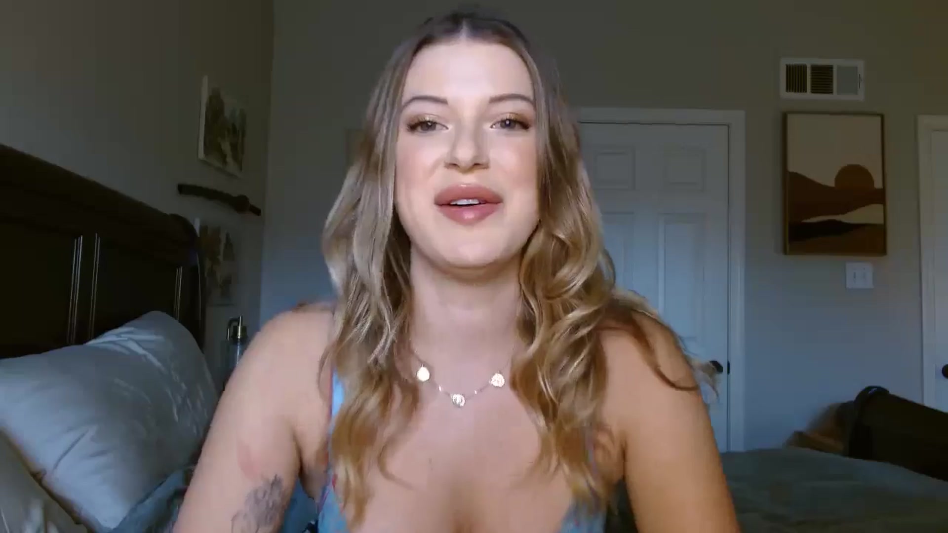 Gallery image thumbnail from rileydepp's myfreecams stream on, 12/12/2024, 22:19 image 19 of 20