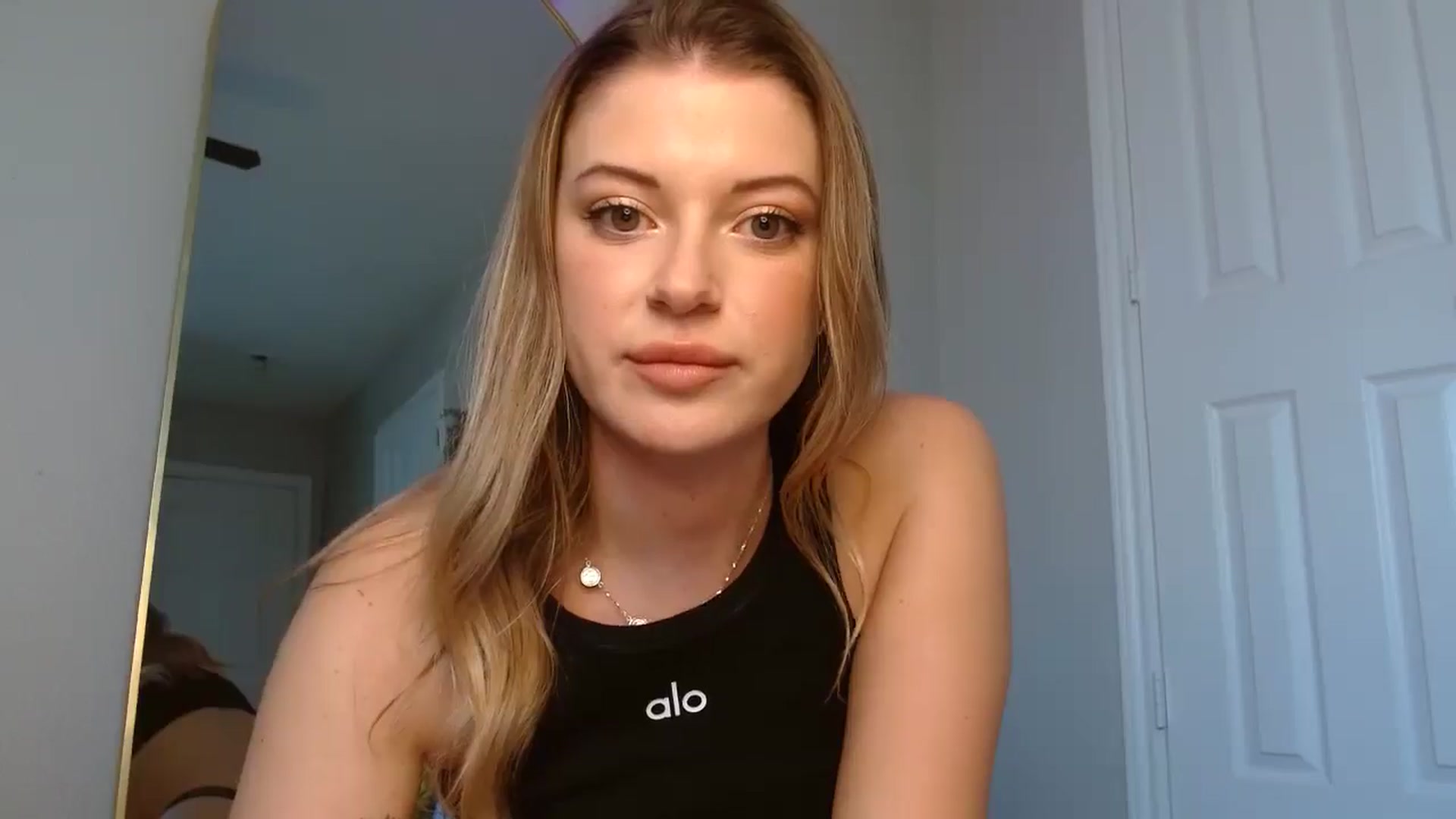 Gallery image thumbnail from rileydepp's myfreecams stream on, 12/29/2024, 21:13 image 6 of 20