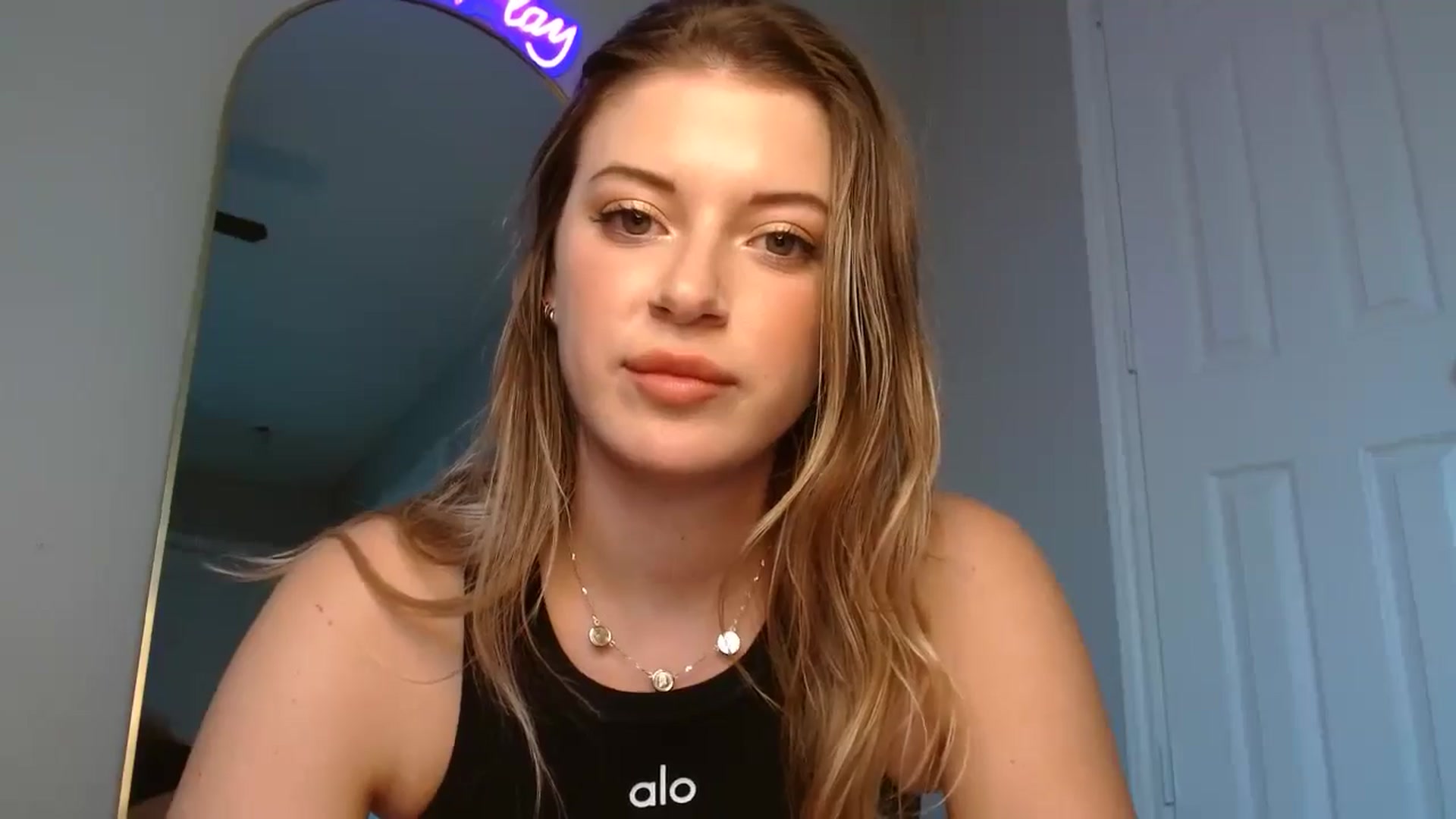 Gallery image thumbnail from rileydepp's myfreecams stream on, 12/29/2024, 22:31 image 18 of 20