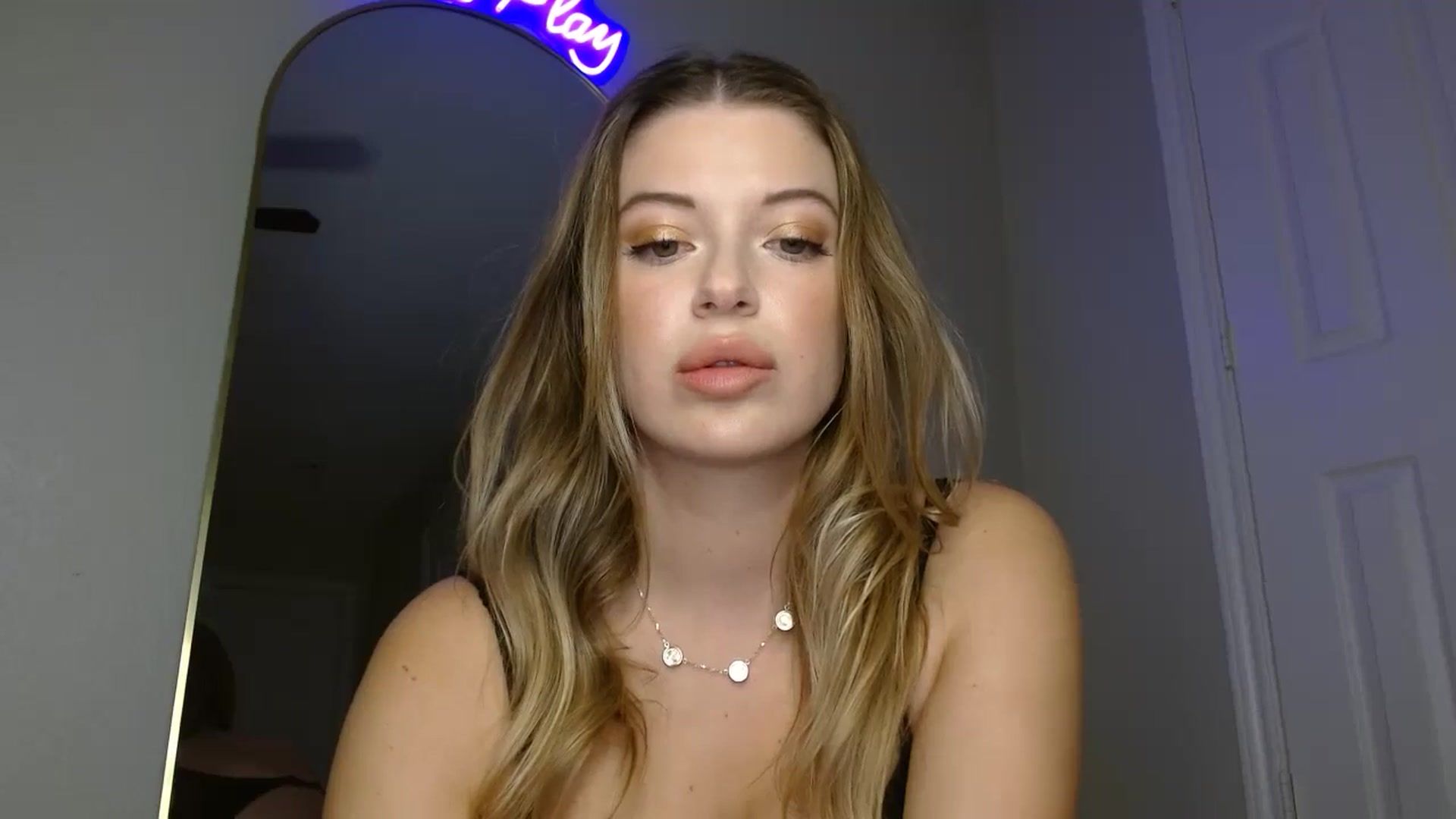 Gallery image thumbnail from rileydepp's myfreecams stream on, 01/09/2025, 24:07 image 9 of 20